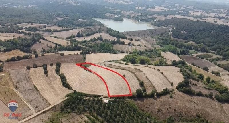 Biga Akpınar Köyü Satılık Tarla BİGA AKPINAR'DA GÖL MANZARALI YOLA CEPHE 6650 M2 SATILIK ARAZİ