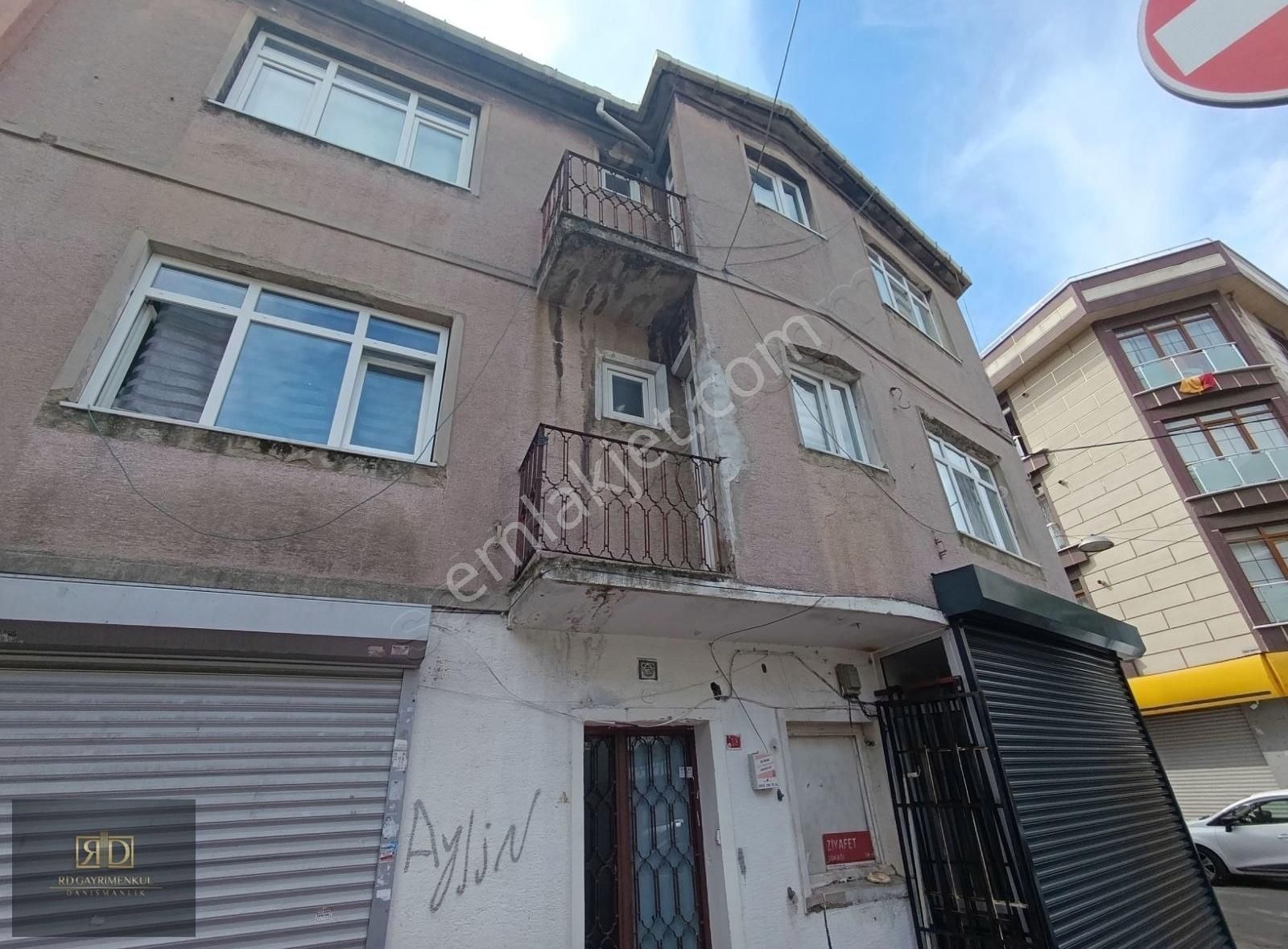 Beyoğlu Camiikebir Kiralık Daire KASIMPAŞA MERKEZ'DE MÜSTAKİL KİRALIK 2+1 EŞYALI DAİRE