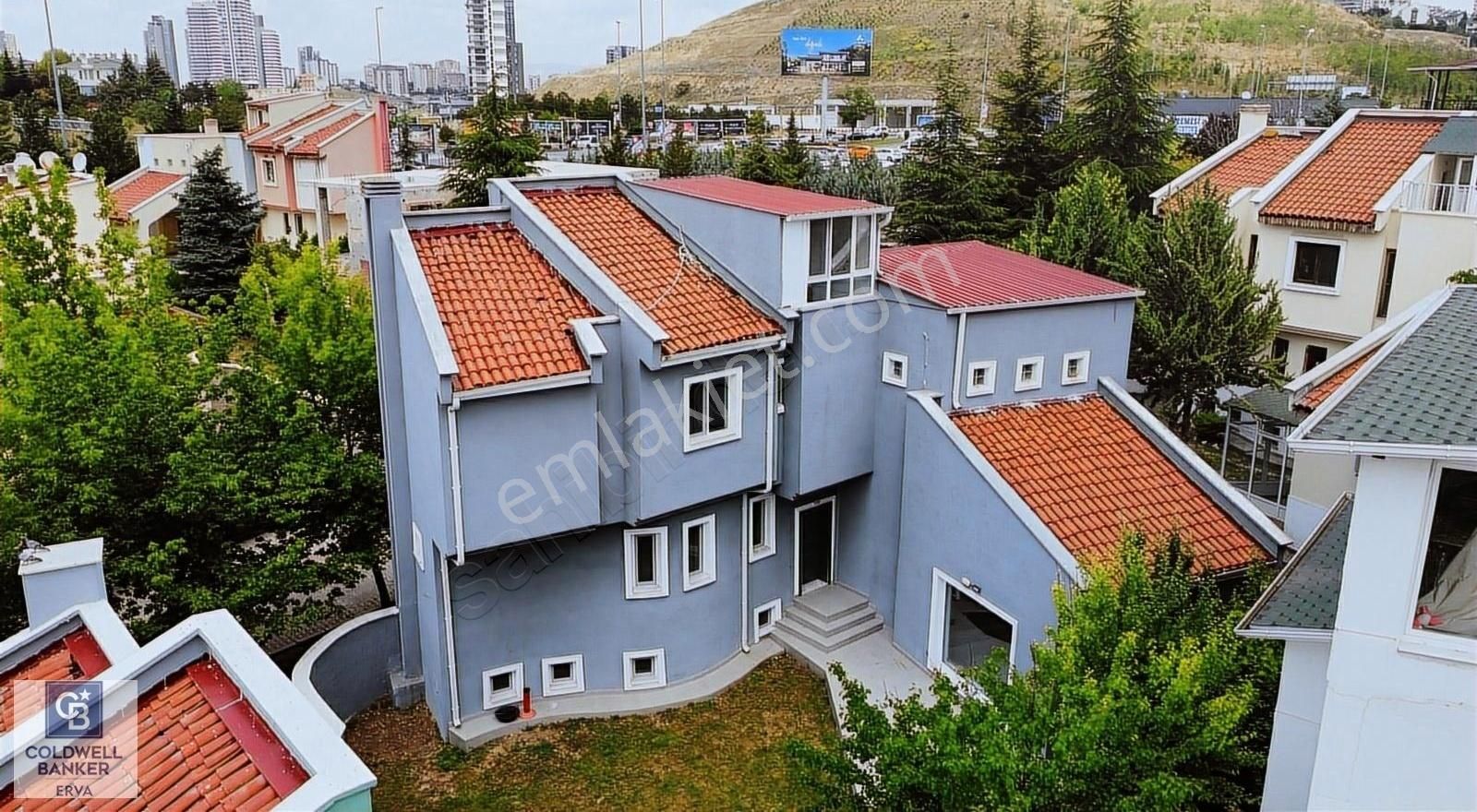 Çankaya Prof. Dr. Ahmet Taner Kışlalı Kiralık Villa YEŞİL ALTINKENT SİTESİNDE İŞ YERİNE UYGUN FIRSAT KİRALIK VİLLA