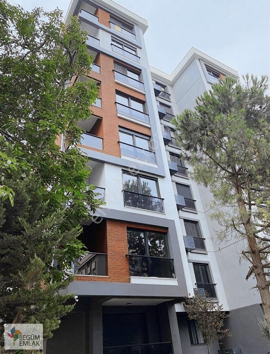 Kadıköy Göztepe Satılık Daire BEGÜMDEN GÖZTEPE AKIŞ SOK DA SIFIR 3+1 BALKONLU EBEVEYN BANYOLU