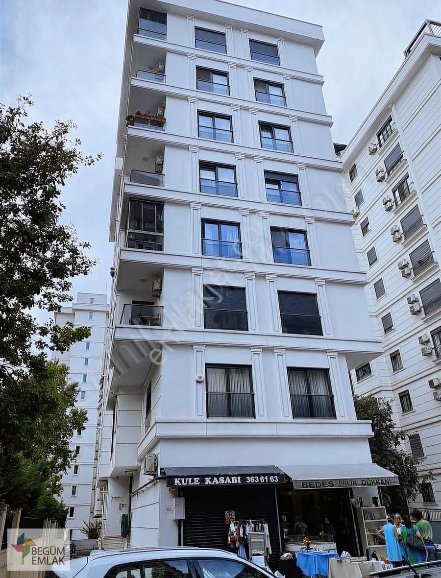 Kadıköy Göztepe Satılık Daire BEGÜMDEN GÖZTEPE TAŞ MEKTEP SOK. 4 YILLIK BİNA'DA 120M2 3+1DAİRE