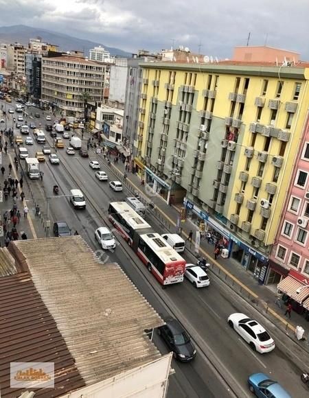 Konak Namazgah Satılık Atölye Konak Çankaya'da Cad. Üstü İşhanında 3 Dükkan Kiracılı Yatırımlı