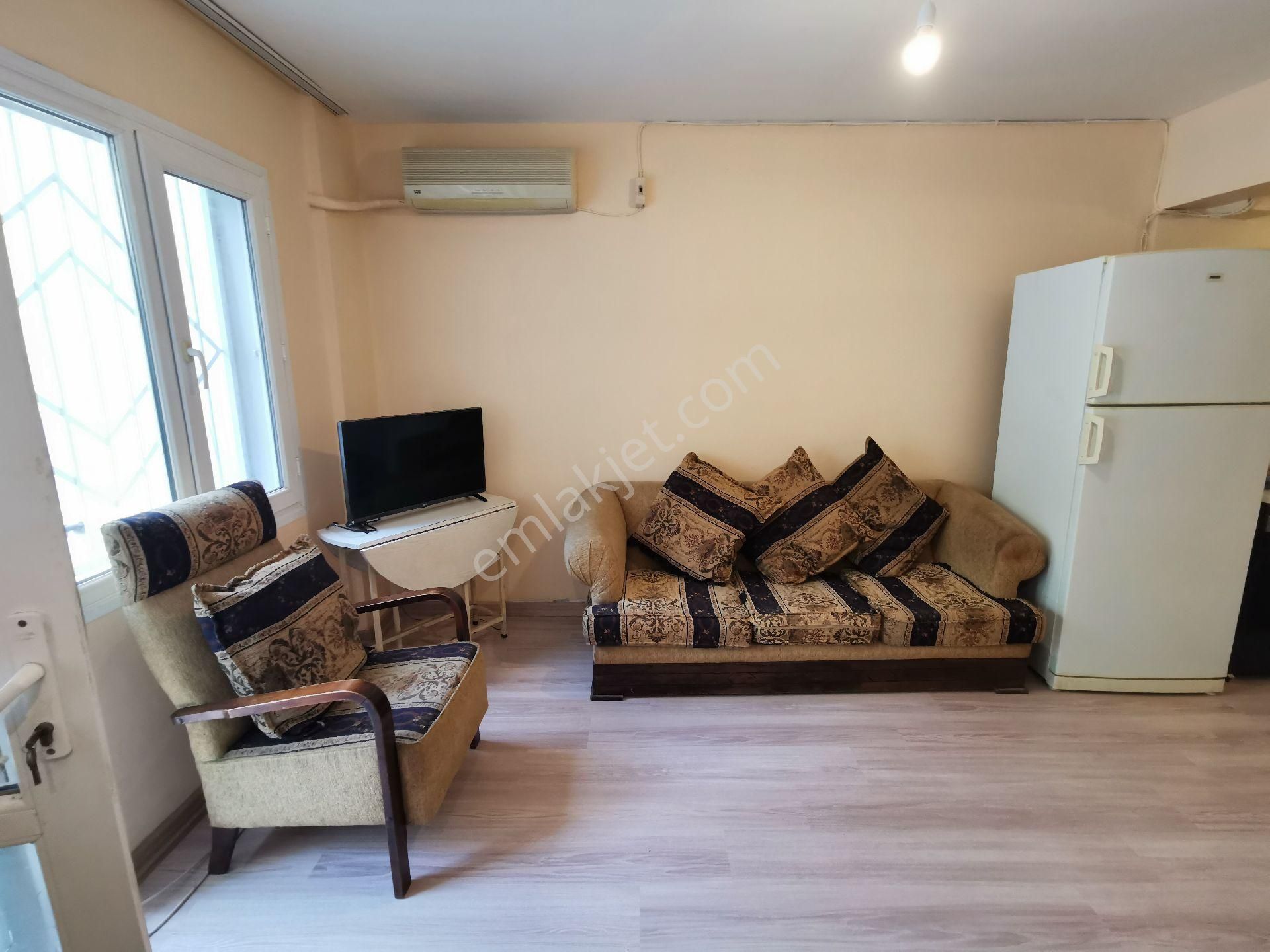 Karşıyaka Nergiz Kiralık Daire sahibinden 1+1 Girne caddesinde kiralık 