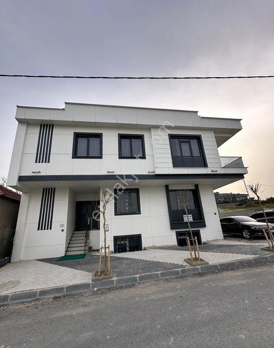 Arnavutköy Mareşal Fevzi Çakmak Satılık Villa SATILIK LÜKS VİLLA