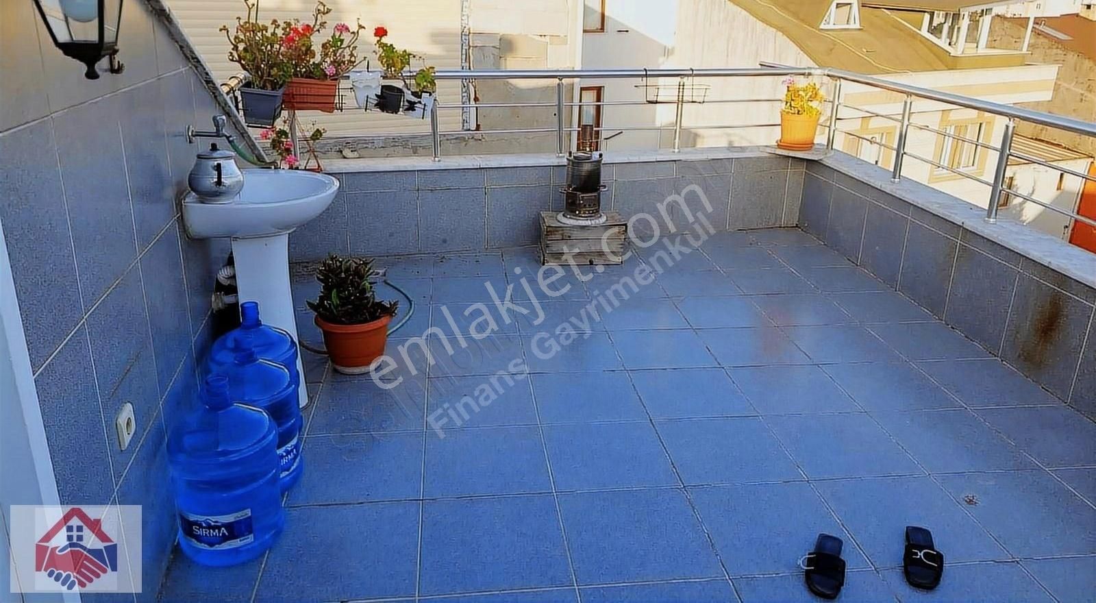 Ataşehir Esatpaşa Kiralık Daire ESATPAŞA MERKEZDE 2+1 ÖĞRENCİYE UYGUN DAİRE