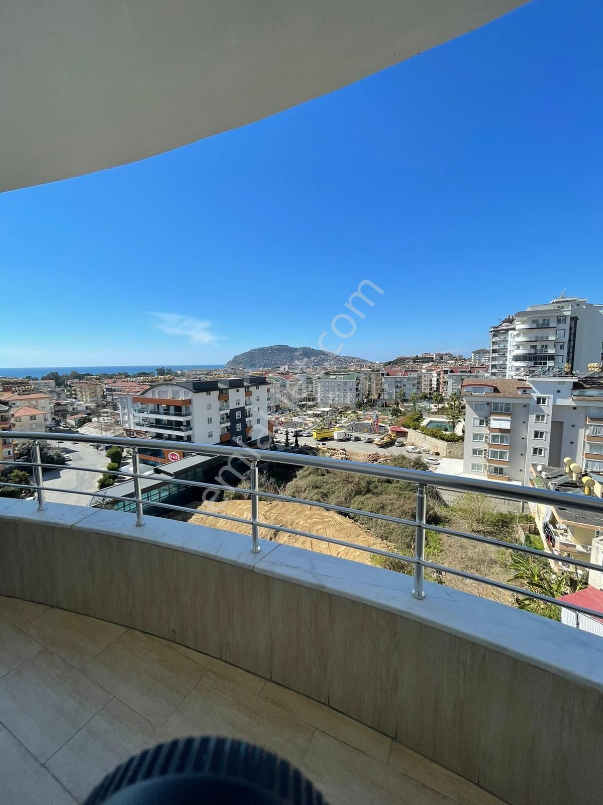 Alanya Media Markt Arkasında Kale Ve Deniz Manzaralı 2+1 Daire - Görsel 4