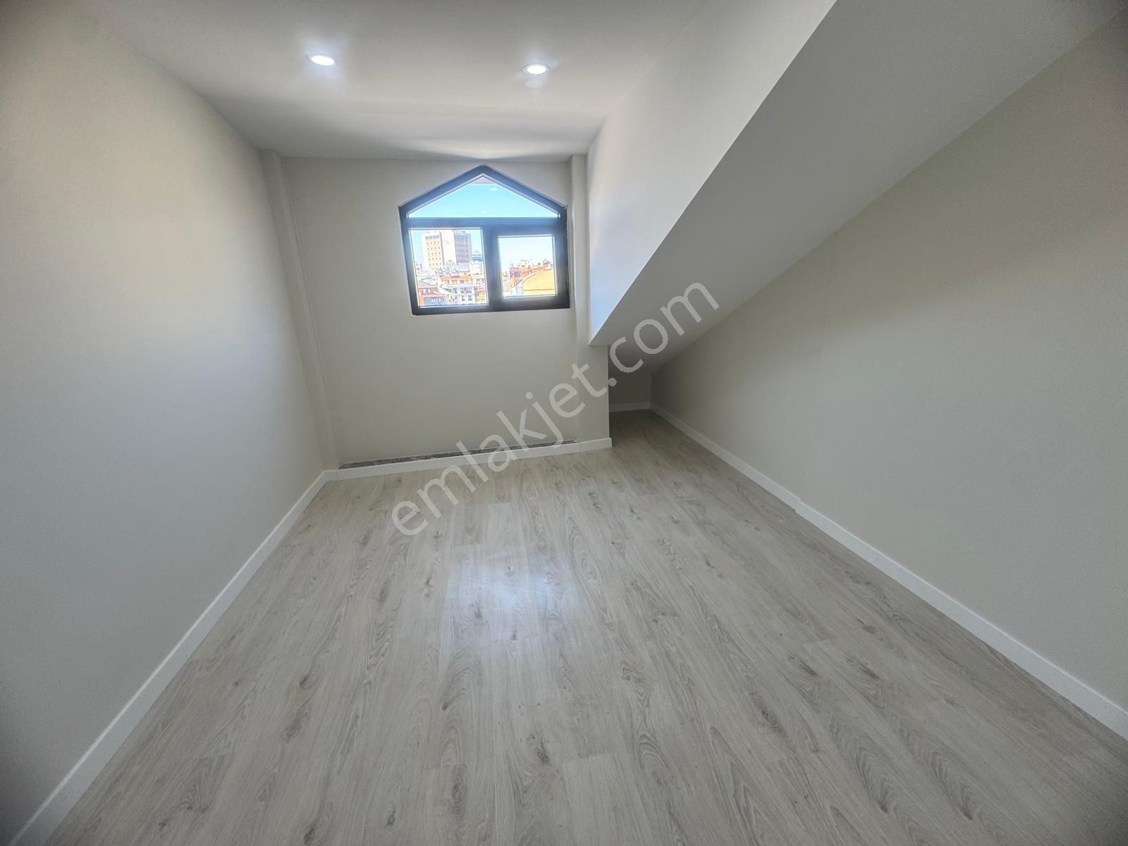 İstanbul House'dan Bakırköy'de 3+2 Sıfır Dubleks Daire - Görsel 19
