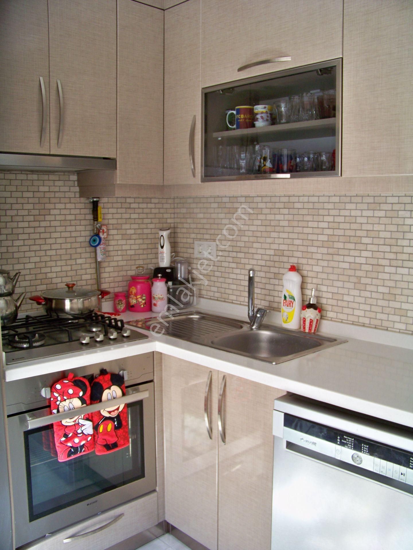 Mecidiyeköy Ortaklar'da 2+1 Komple Yenilenmiş 70 M2 Yüksek Giriş Ferah Daire - Görsel 22