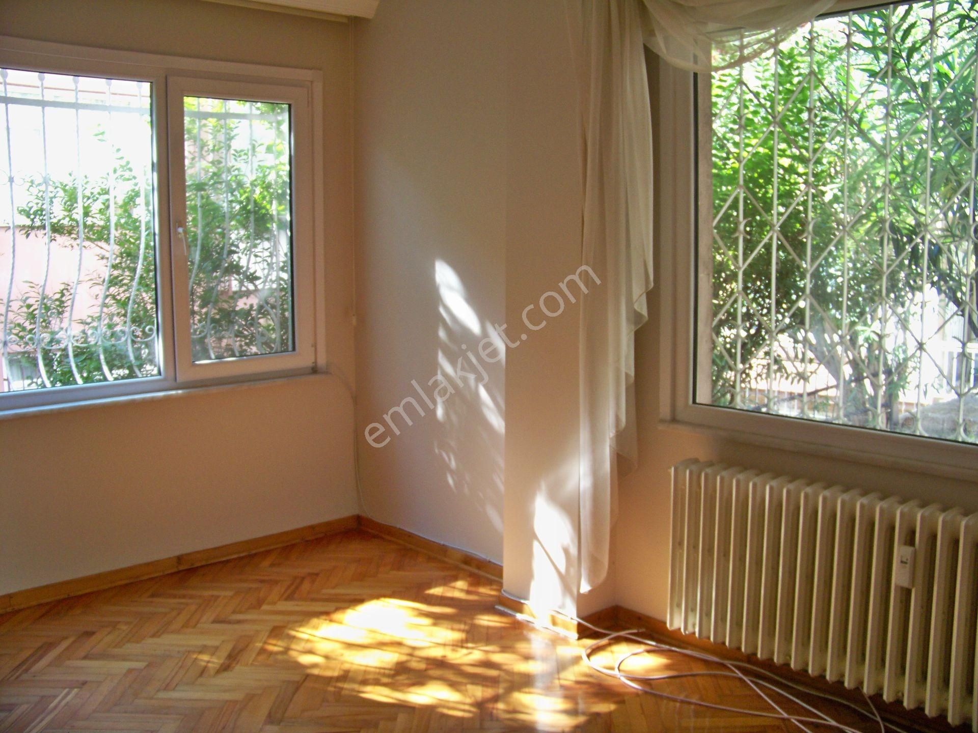 Mecidiyeköy Ortaklar'da 2+1 Komple Yenilenmiş 70 M2 Yüksek Giriş Ferah Daire - Görsel 2