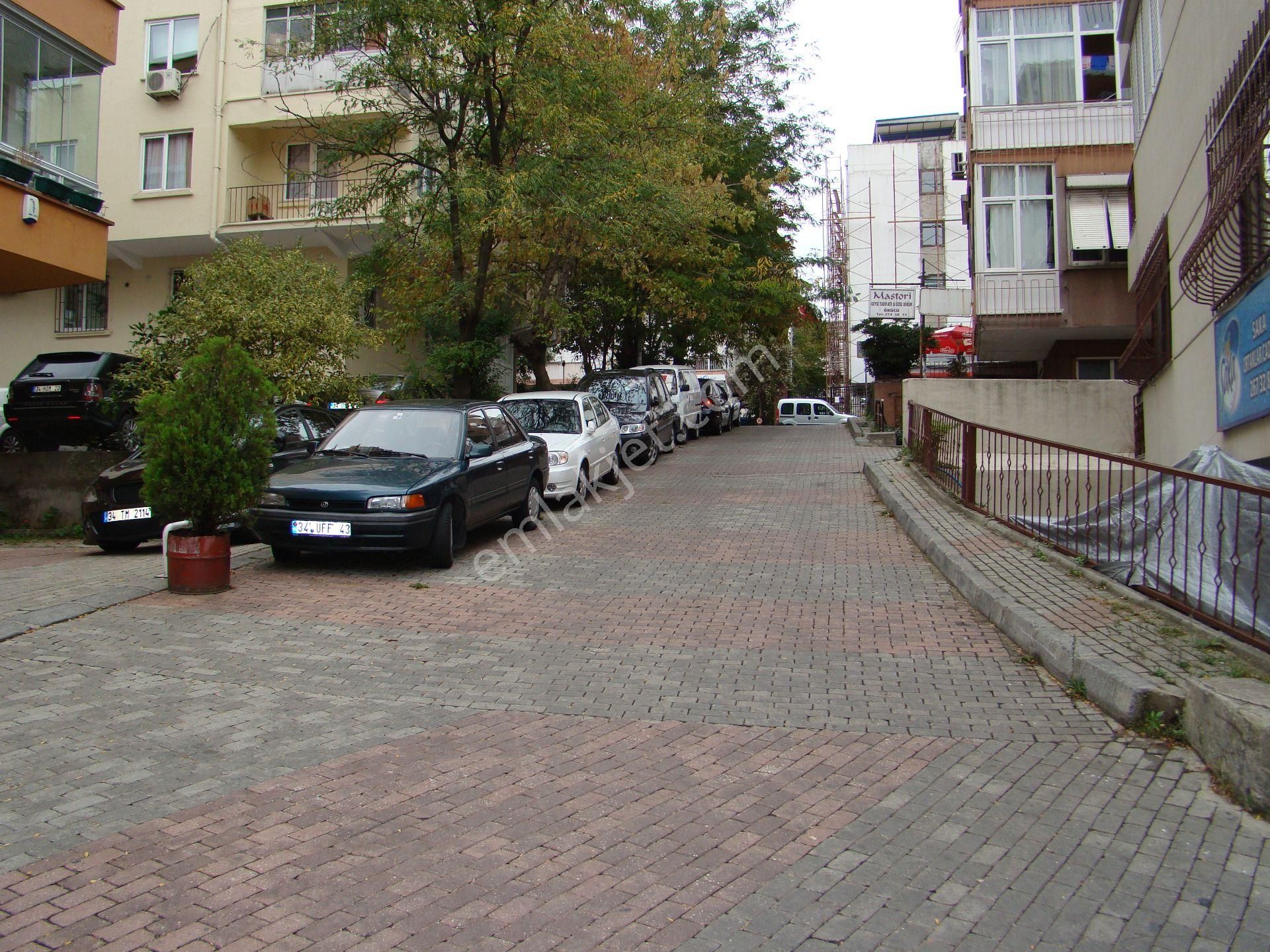 Mecidiyeköy Ortaklar'da 2+1 Komple Yenilenmiş 70 M2 Yüksek Giriş Ferah Daire - Görsel 35