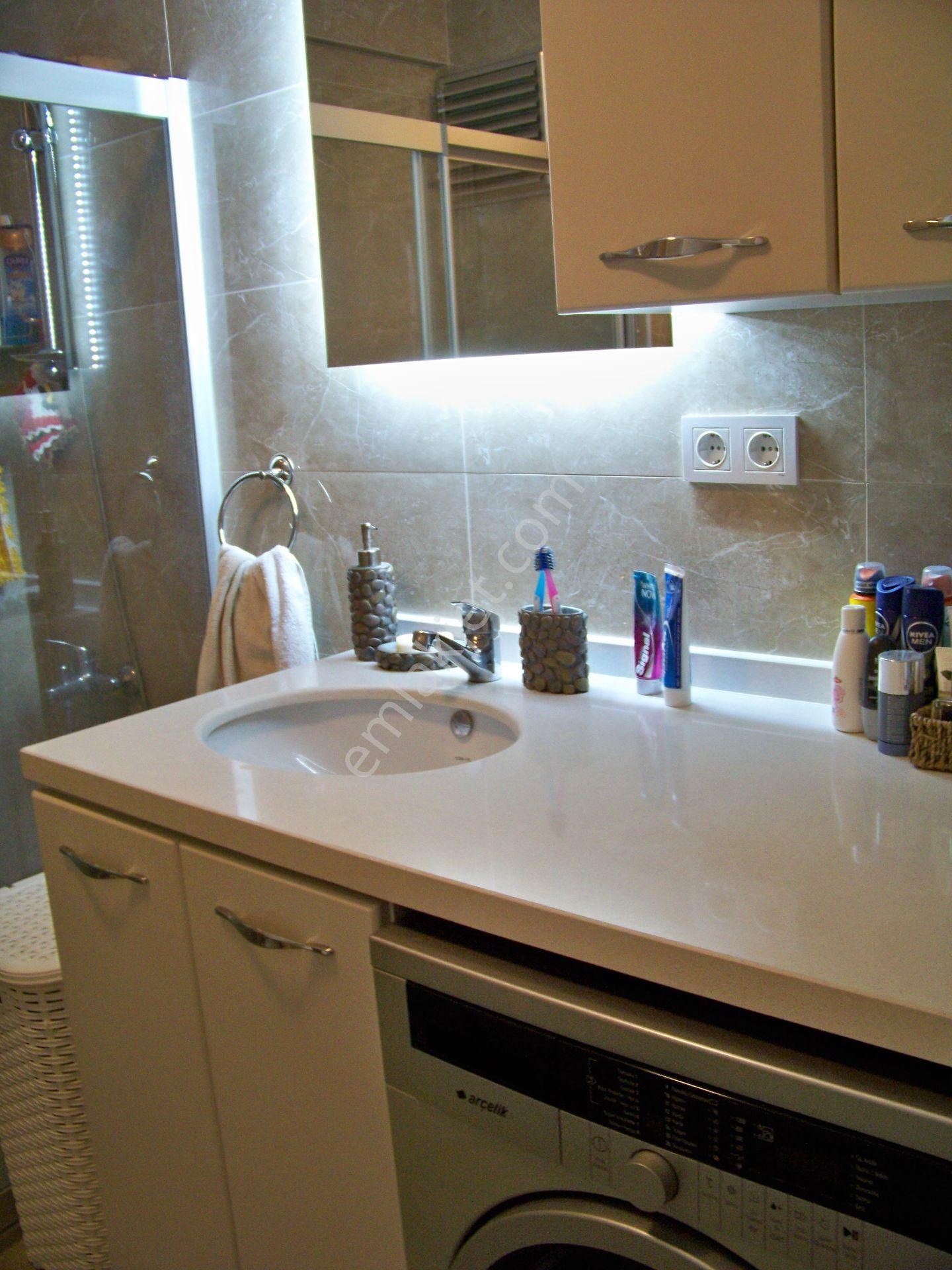 Mecidiyeköy Ortaklar'da 2+1 Komple Yenilenmiş 70 M2 Yüksek Giriş Ferah Daire - Görsel 28