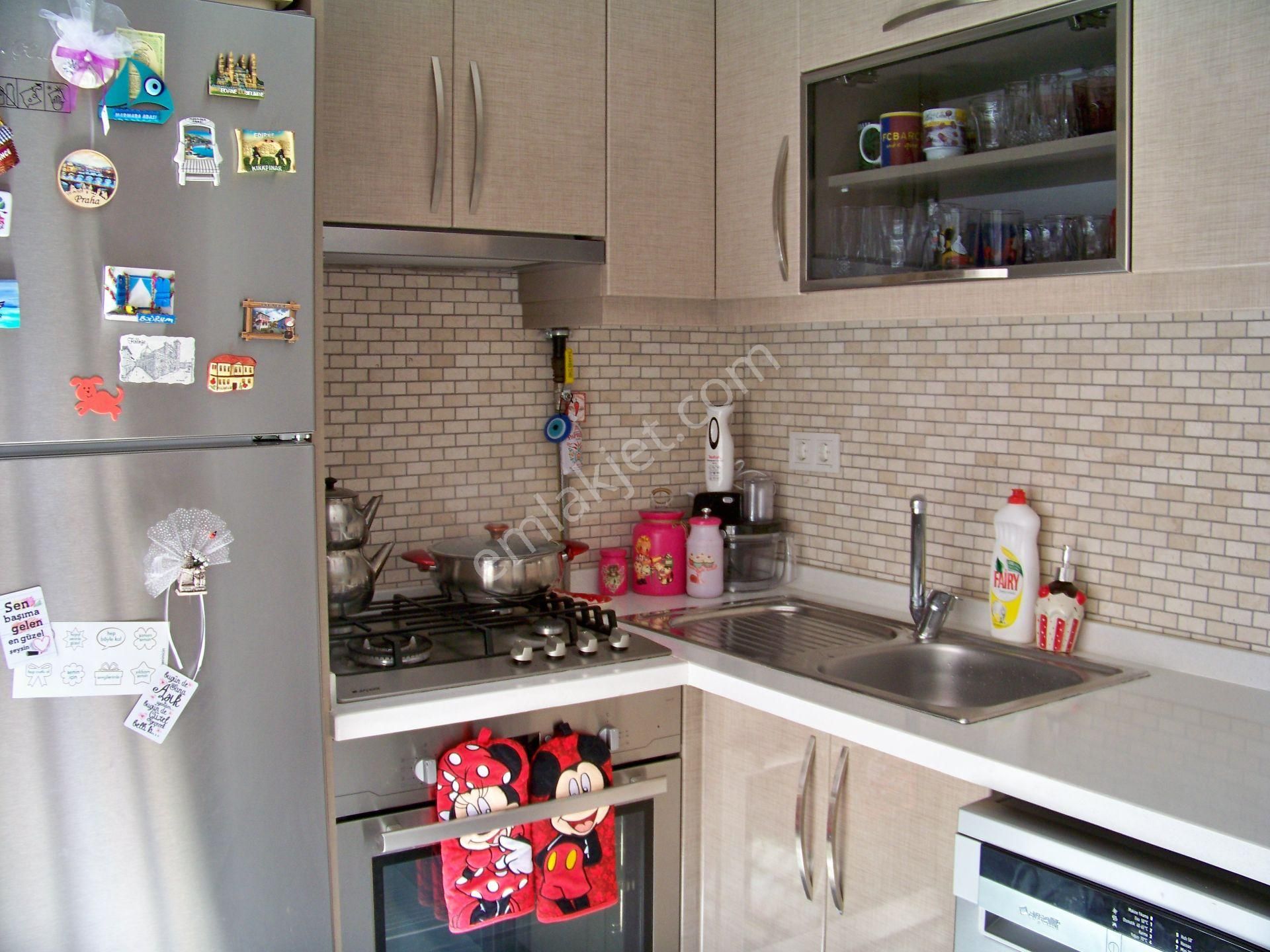 Mecidiyeköy Ortaklar'da 2+1 Komple Yenilenmiş 70 M2 Yüksek Giriş Ferah Daire - Görsel 21