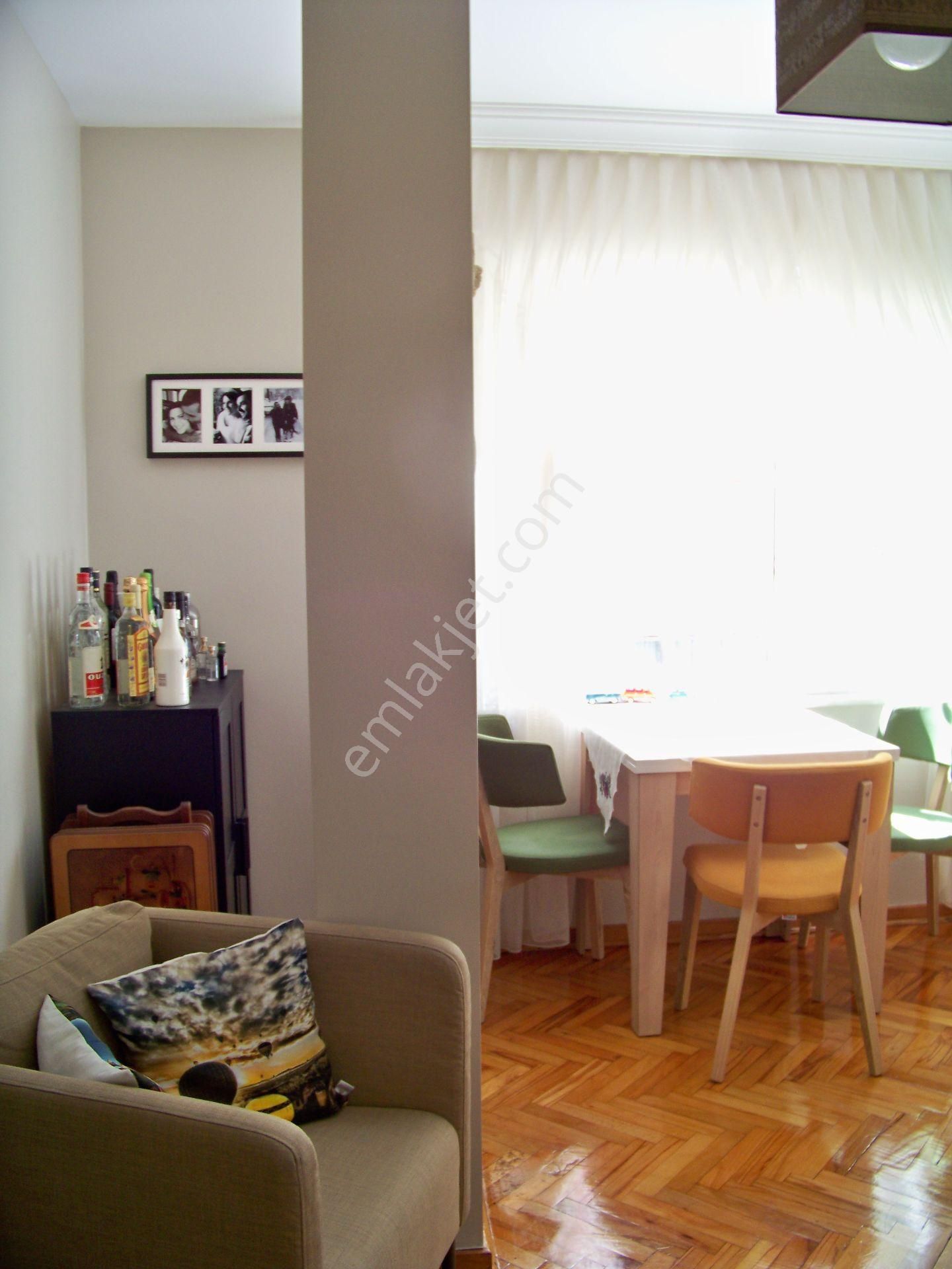 Mecidiyeköy Ortaklar'da 2+1 Komple Yenilenmiş 70 M2 Yüksek Giriş Ferah Daire - Görsel 7