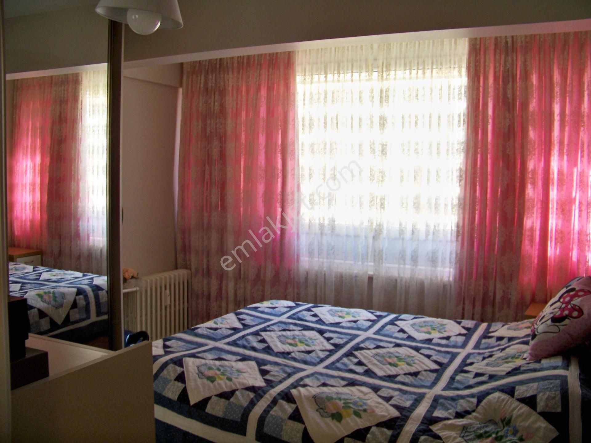 Mecidiyeköy Ortaklar'da 2+1 Komple Yenilenmiş 70 M2 Yüksek Giriş Ferah Daire - Görsel 11