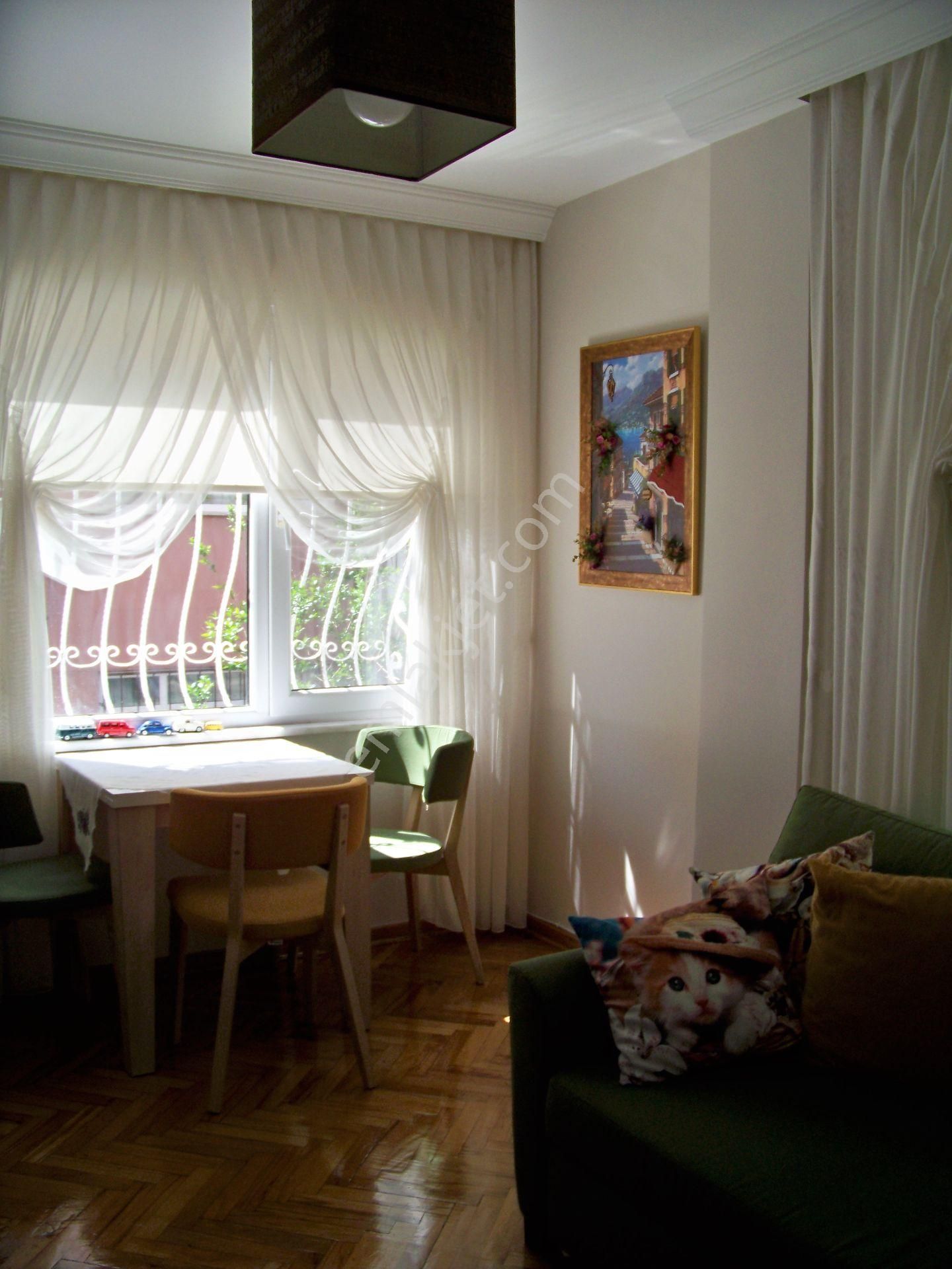 Mecidiyeköy Ortaklar'da 2+1 Komple Yenilenmiş 70 M2 Yüksek Giriş Ferah Daire - Görsel 5