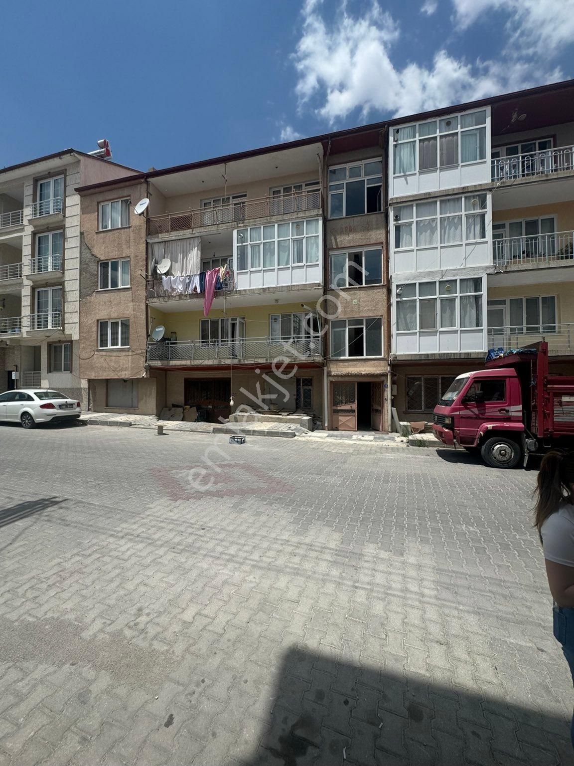 Emirdağ İncili Satılık Daire İncili mahallesi satılık daire