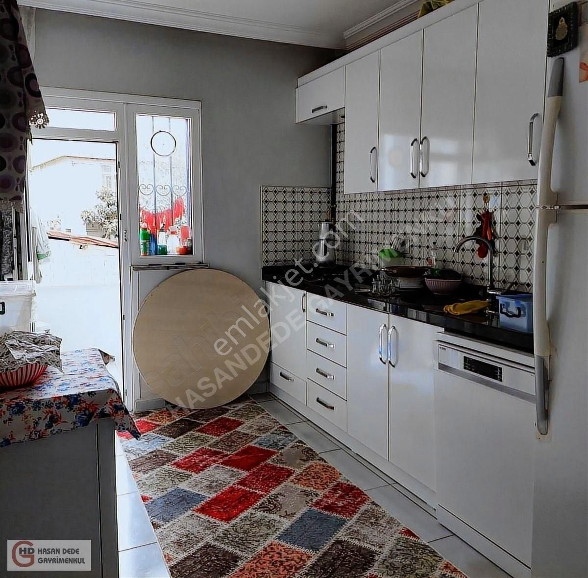 Sultanbeyli Battalgazi Mah.3 Katlı Komple Komple Bina Satılıktır - Görsel 4