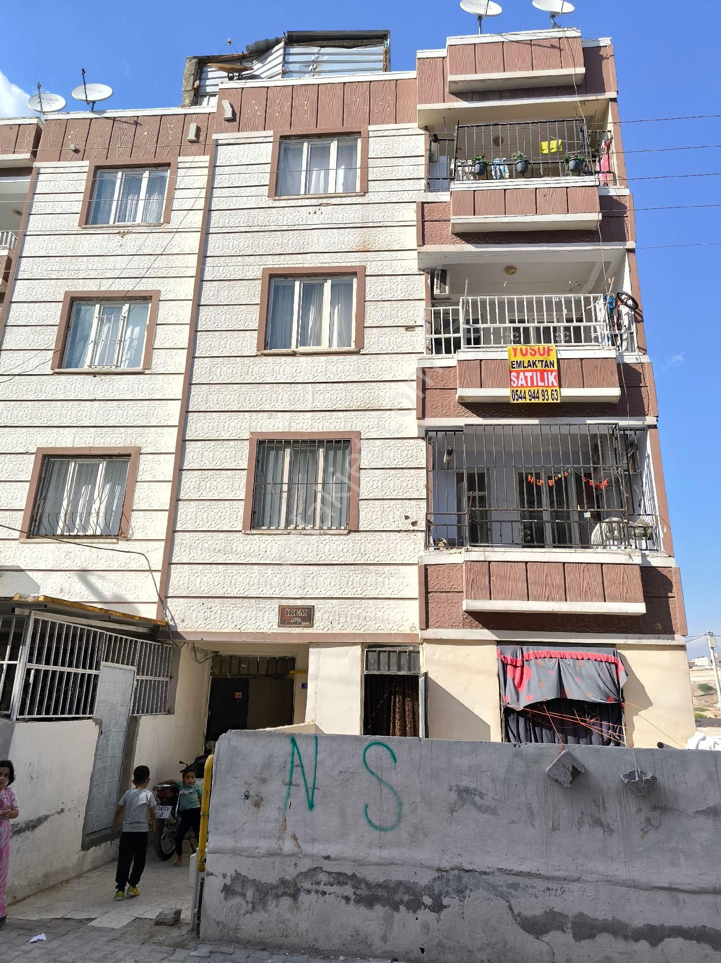 Haliliye Süleymaniye Satılık Daire 🏠 YUSUF EMLAK'TAN 👇 Satılık Doğalgazlı Full yapılı 3. Kat 3 Odalı 100m2 Krediye uygun Çift Cepheli