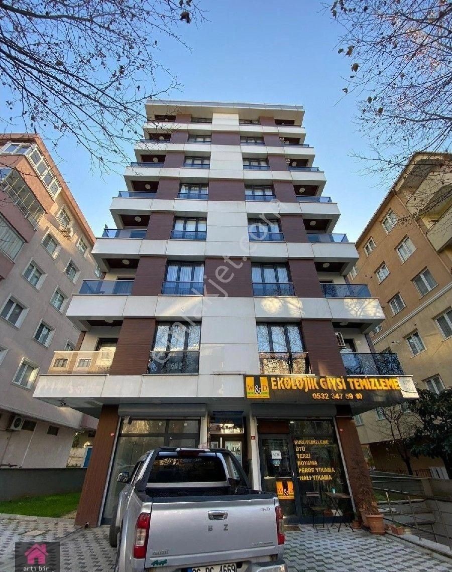 Ataşehir İçerenköy Satılık Daire ANA CADDE ÜZERİNDE SATILIK DUBLEKS DAİRE