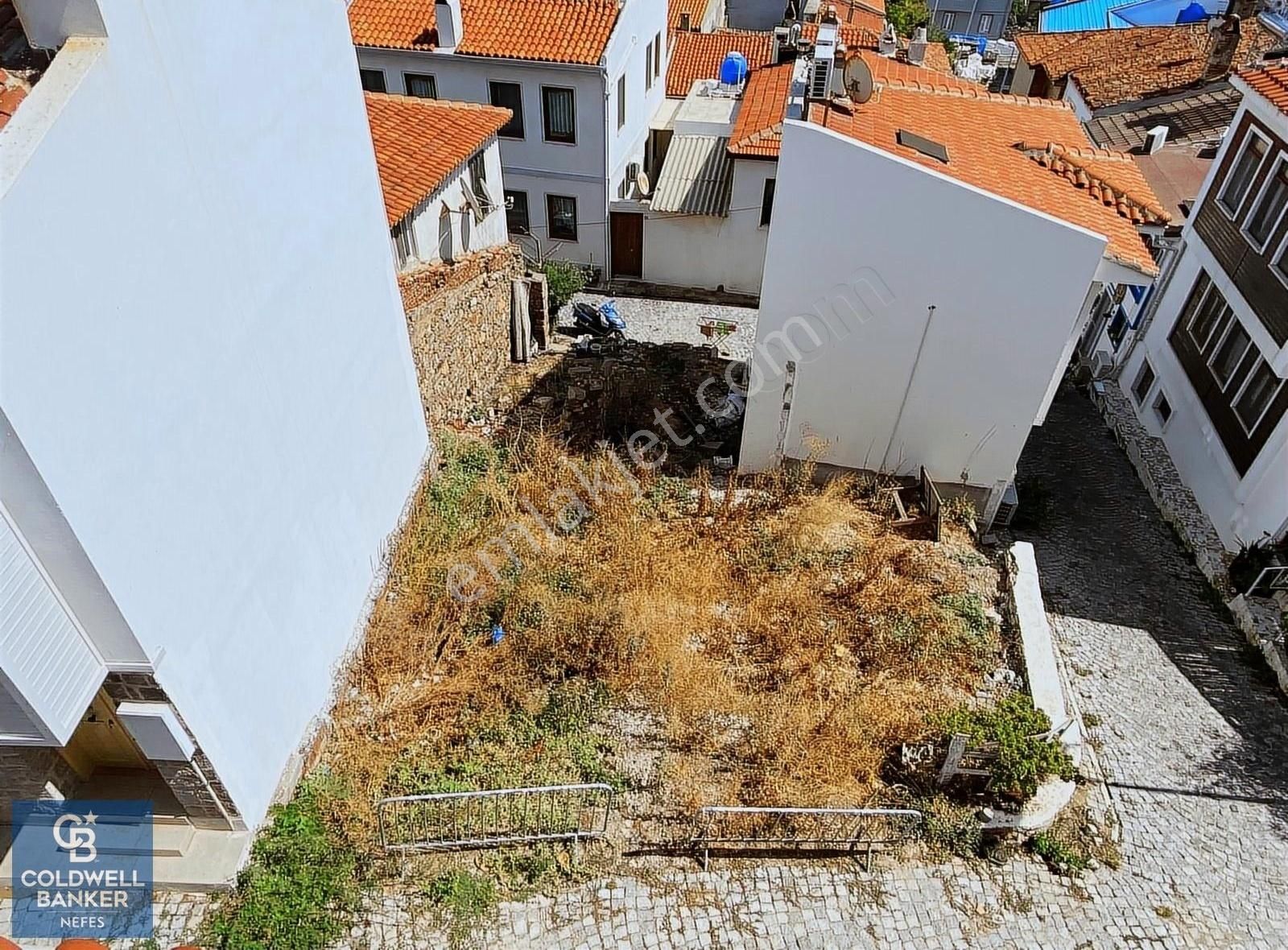 Bozcaada Cumhuriyet Satılık Tarla BOZCAADA ŞEHİR MERKEZİNDE PROJESİ ÇİZİLMİŞ SATILIK ARSA