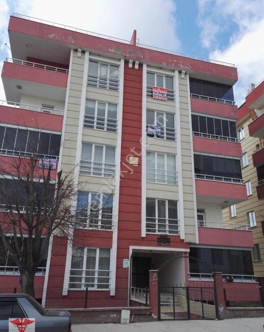 Merzifon Harmanlar Kiralık Daire KLASS EMLAK'TAN HARMANLAR MAHALLESİ ŞEHİR STADYUMU ALTI DUBLEKS KİRALIK DAİRE