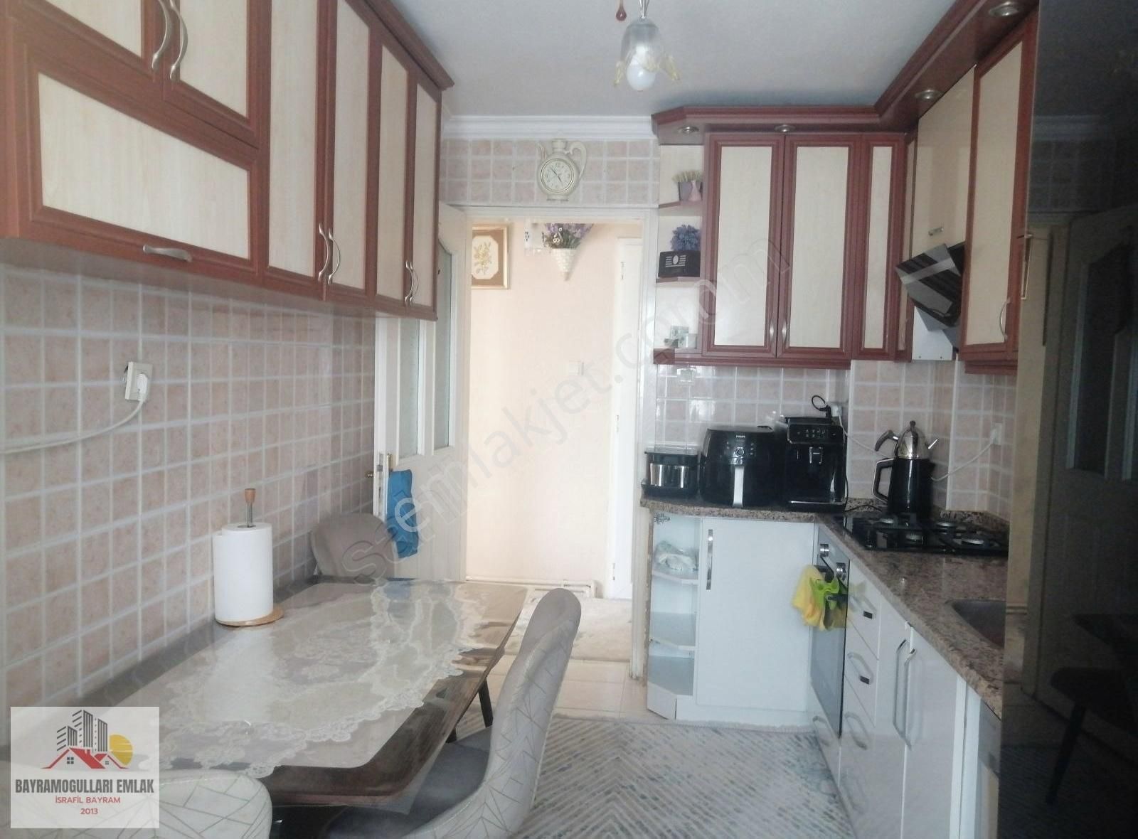 Buca Yeşilbağlar Satılık Daire BUCA YEŞİLBAĞLAR MAH SATILIK 120m2 3+1 4 KAT KÖŞE DAİRE