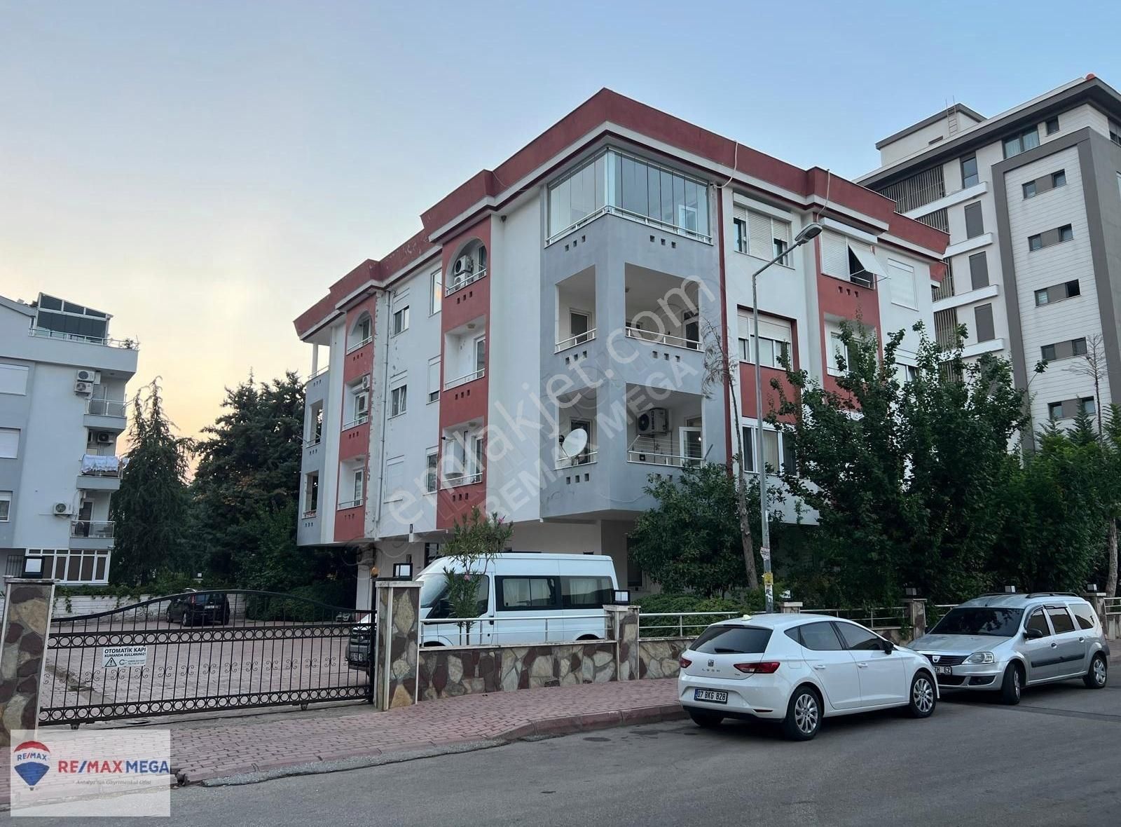 Konyaaltı Pınarbaşı Satılık Daire KONYAALTI PINARBAŞI MAHALLESİ AŞİYAN SİTESİ'NDE 2+1 SATILIK DAİR