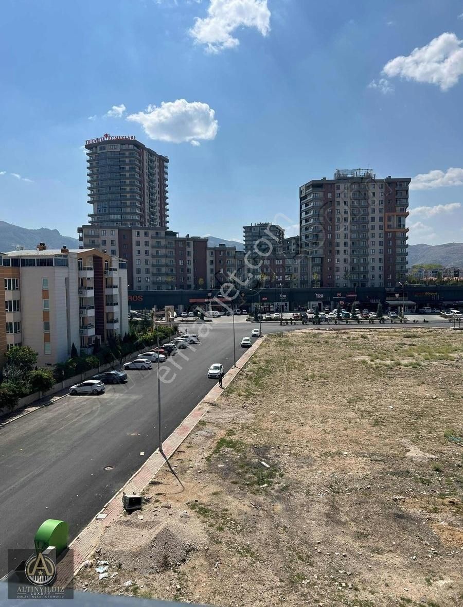 Afyonkarahisar Merkez Erkmen Bld. (Cumhuriyet) Kiralık Plaza Katı ALTINYILDIZ DAN UYDUKENT TE MÜKEMMEL LOKASYON PLAZA KATI