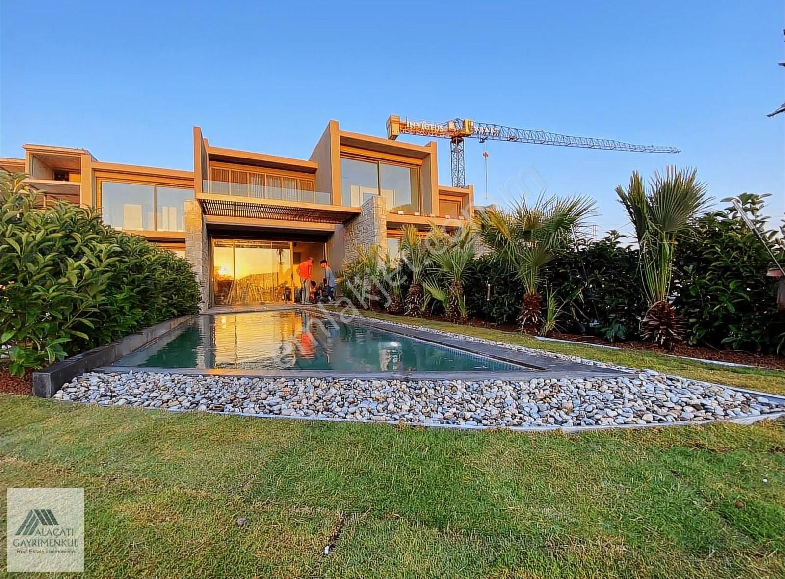 Çeşme Ilıca Satılık Villa ALC 'den İNVİCTUS SUNSET ILICA PROJESİNDEN SATILIK VİLLA