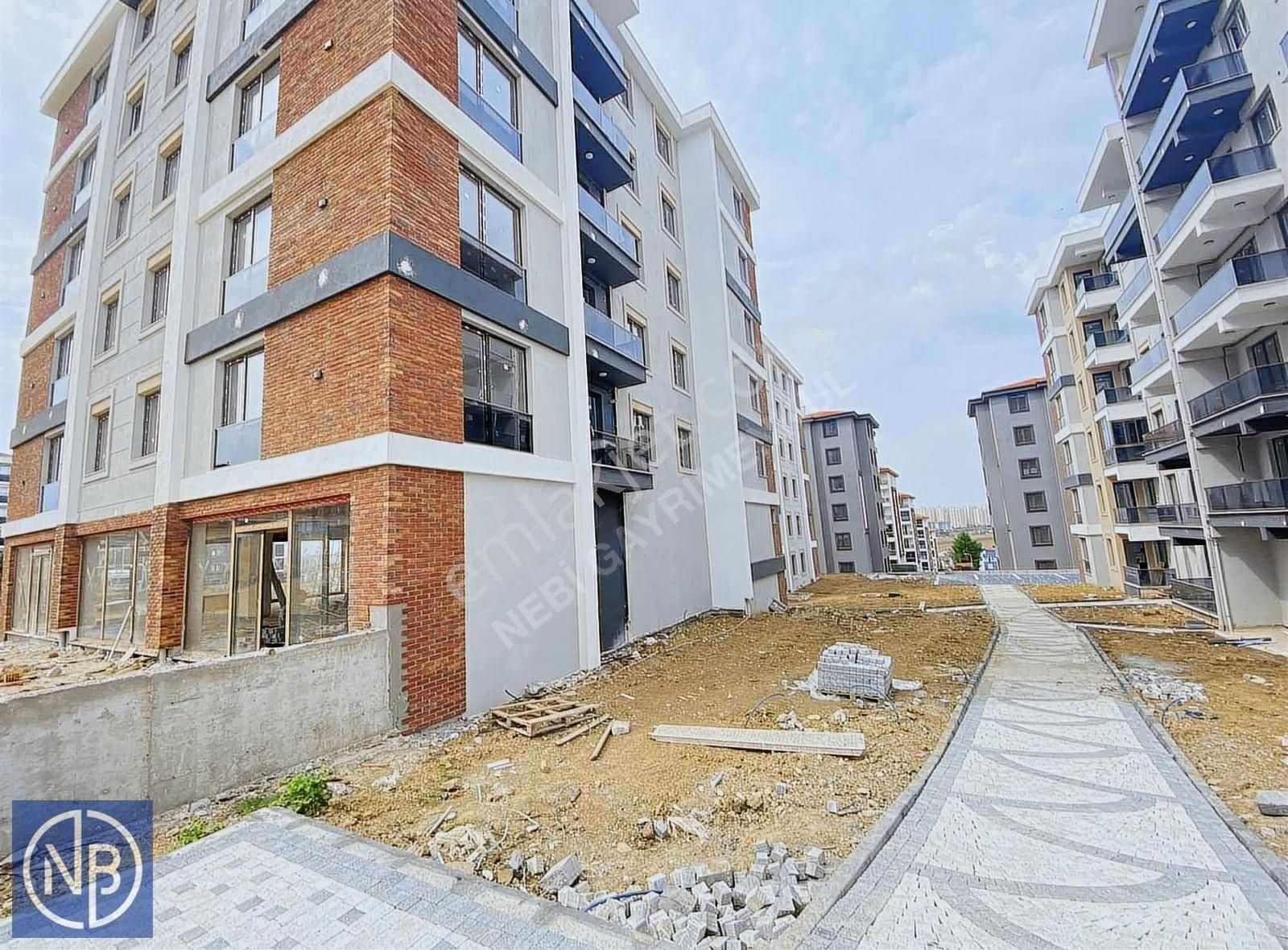 Silivri Yeni Satılık Daire YENİ MAHALLEDE SİTE İÇERSİNDE SIFIR 3+1 125 M2 SATILIK DAİRE