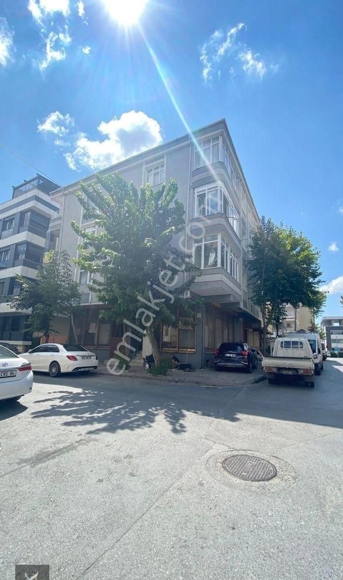 Bayrampaşa Kocatepe Satılık Daire KOCATEPE’DE  1.KAT 2+1 DAİRE