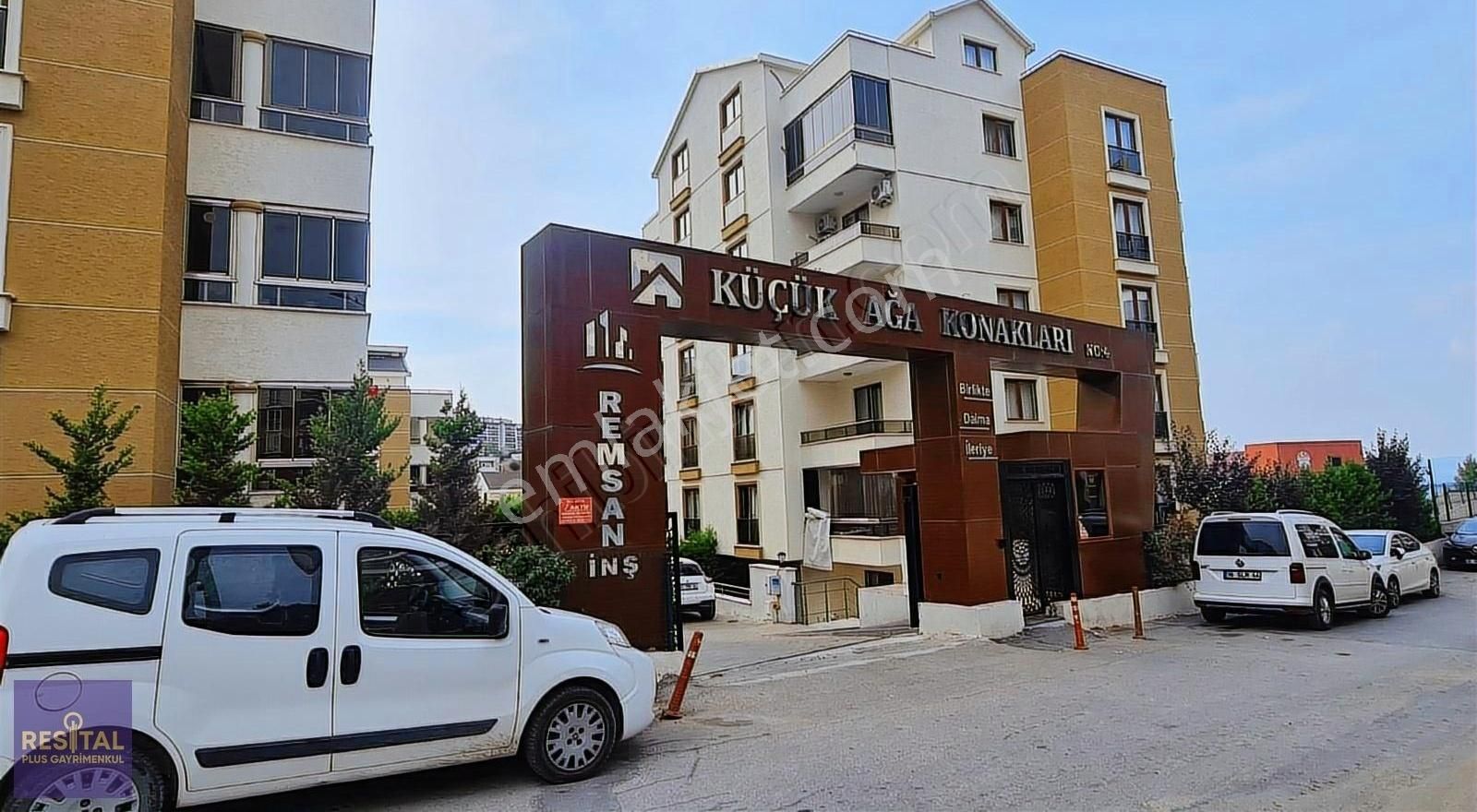 Mudanya Güzelyalı Eğitim Satılık Daire GUZELYALI EGITIM MH. SITE ICI DENIZ MANZARALI 4+2 DUBLEKS DAIRE