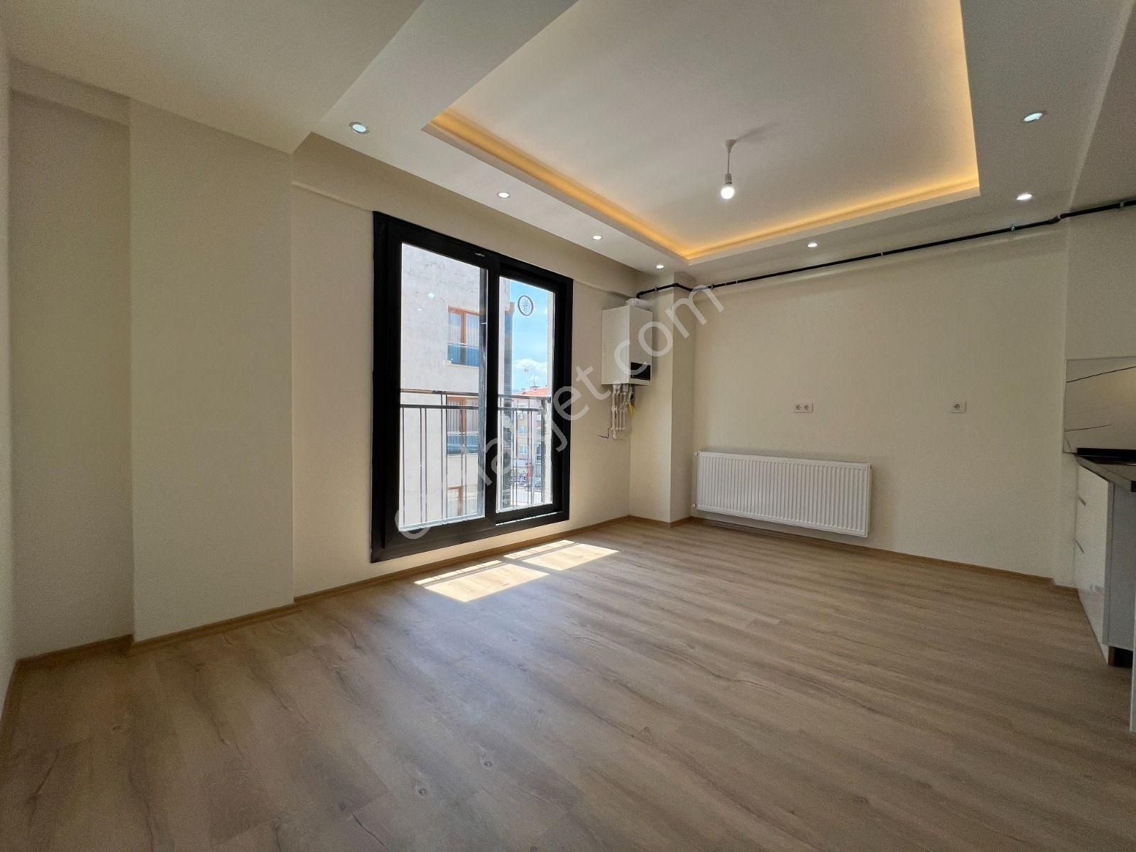 Buca İnkılap Satılık Daire ŞİRİNYER İZBAN YAKINI 1+1 50M2 DGAZLI SATILIK DAİRE 