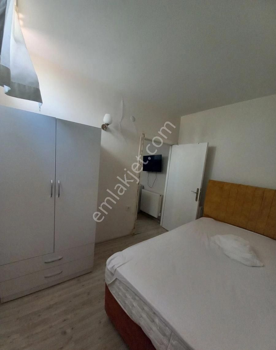 Çankaya Yaşamkent Kiralık Daire ÇANKAYA-YAŞAMKENT-KONUTKENT'TE HER ŞEY DAHİL 1+1 EŞYALI KİRALIK