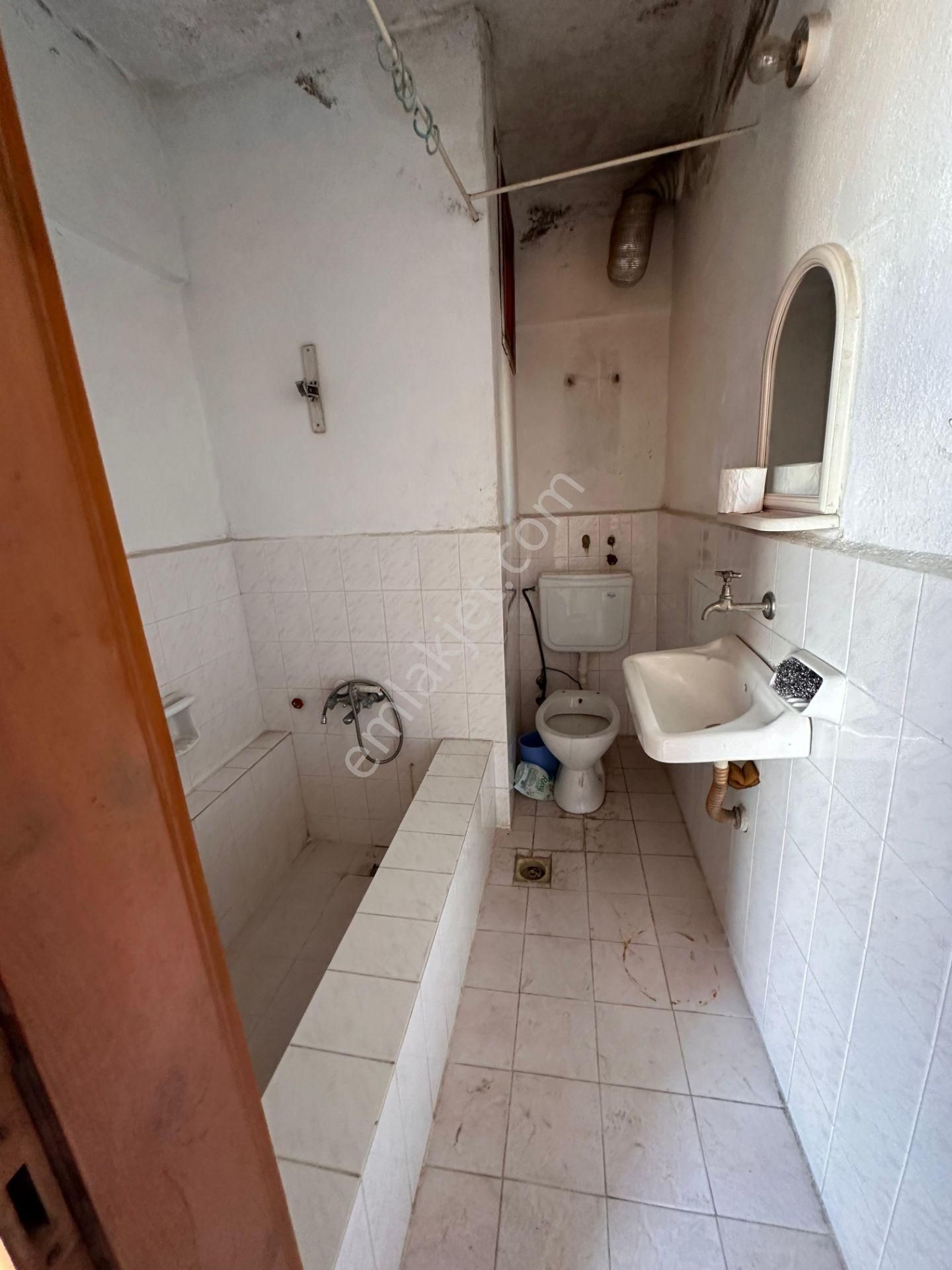 Acil Buca Işıklıpark Ve Yıkıkkemer Meydan Yakını 4.5 Katlı 166m2 4 Daireli Müstakil Bina - Görsel 13