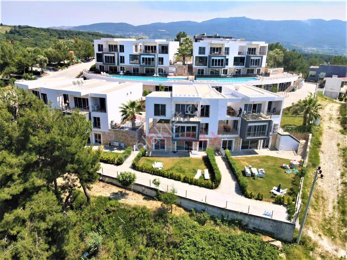 Kuşadası Soğucak Satılık Daire KUŞADASI SOĞUCAK LAVENDER SİTESİNDE SATILIK 1+1 EŞYALI DAİRE