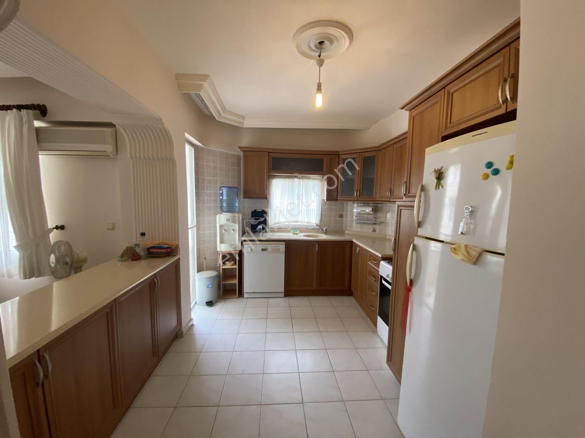 Alanya Türklerde Denize Sıfır Site İçi 2+1 Daire - Görsel 7