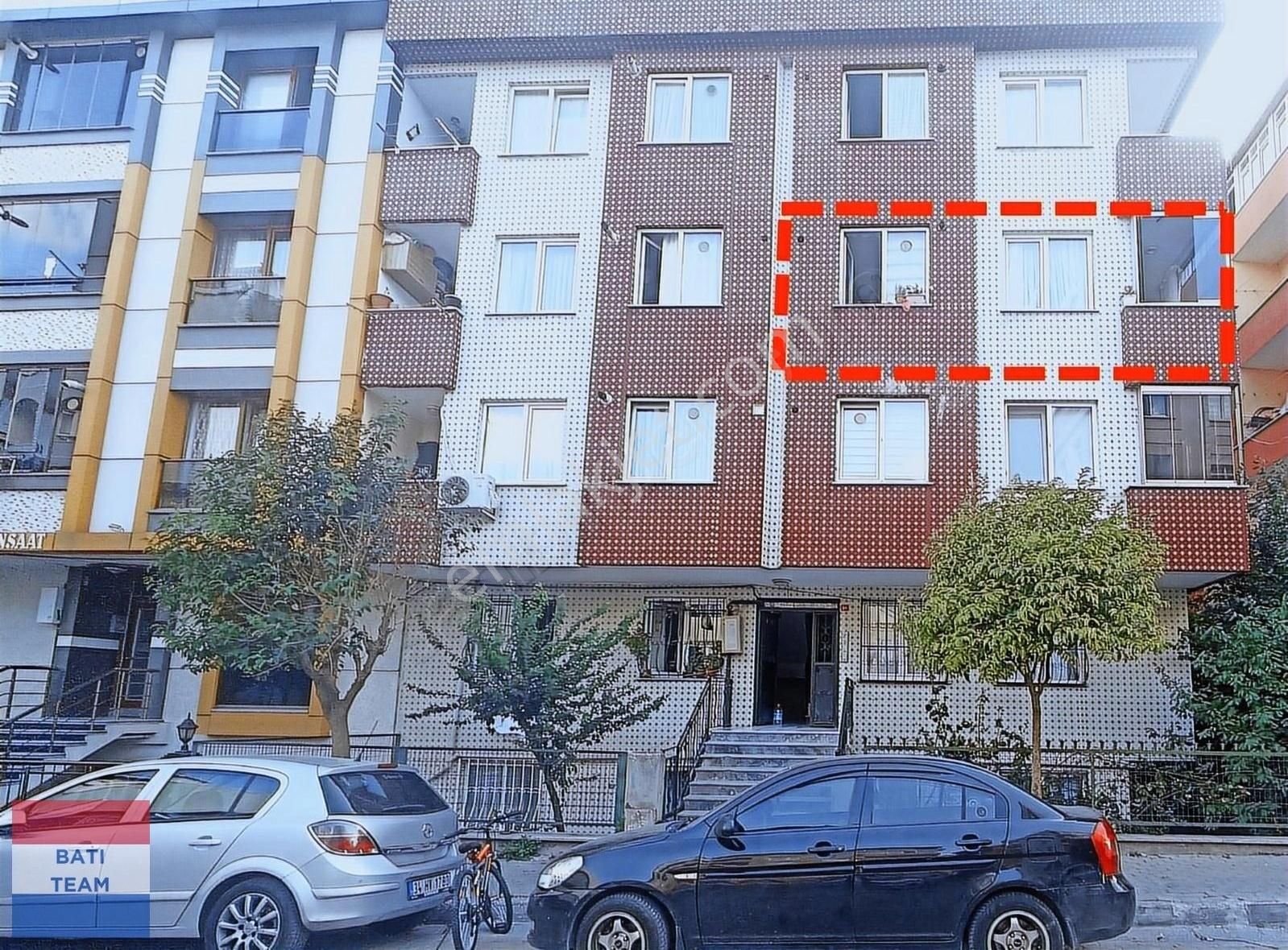 Avcılar Üniversite Satılık Daire METROBÜSE YÜRÜME MESAFESİNDE ARA KAT 3+1 DAİRE