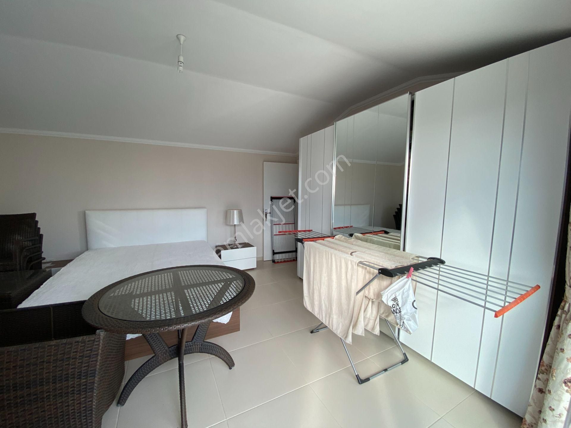 Alanya Tosmur'da Site İçi Eşyalı Satılık 4+1 Dubleks Daire - Görsel 24