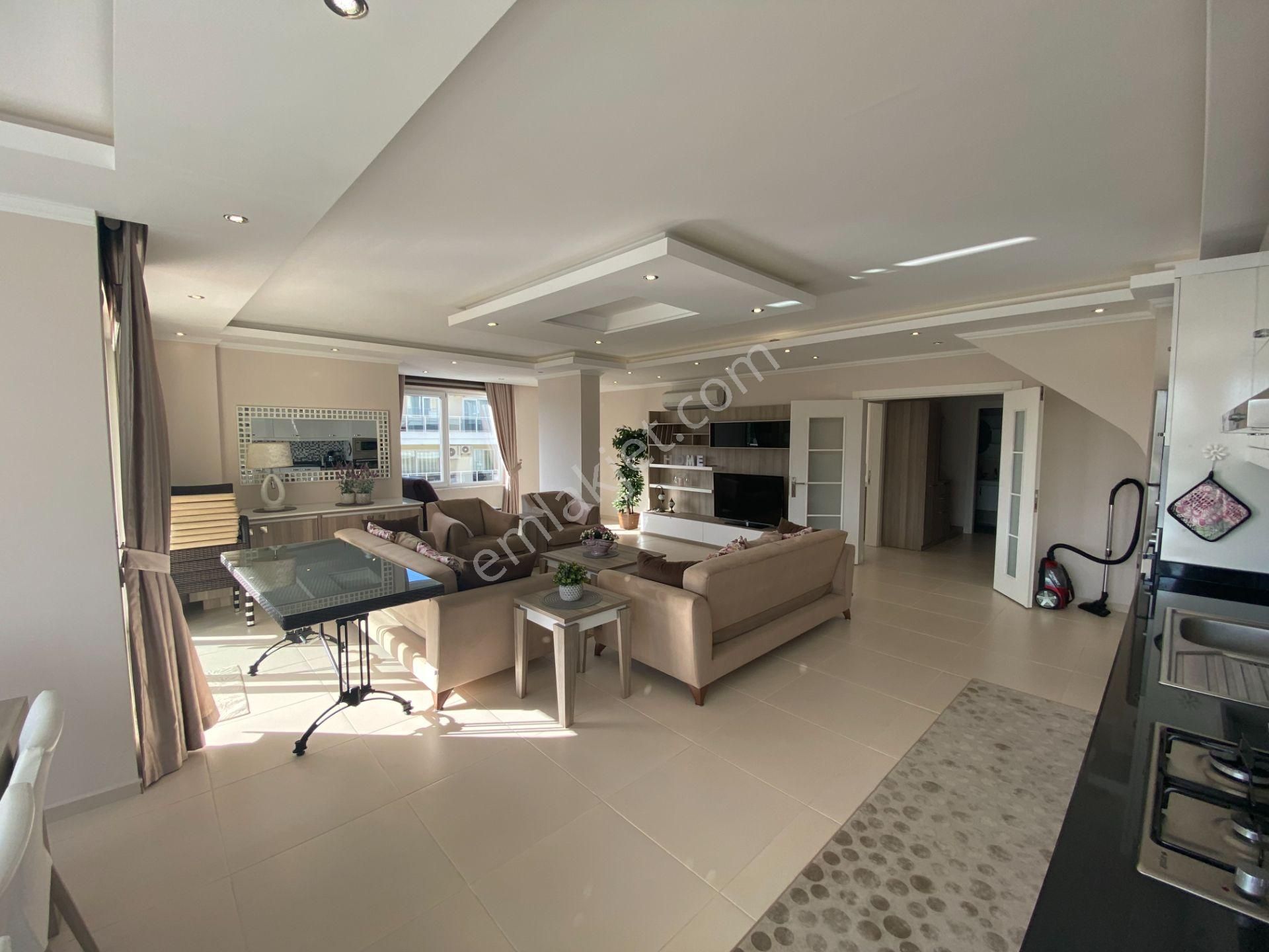 Alanya Tosmur'da Site İçi Eşyalı Satılık 4+1 Dubleks Daire - Görsel 3