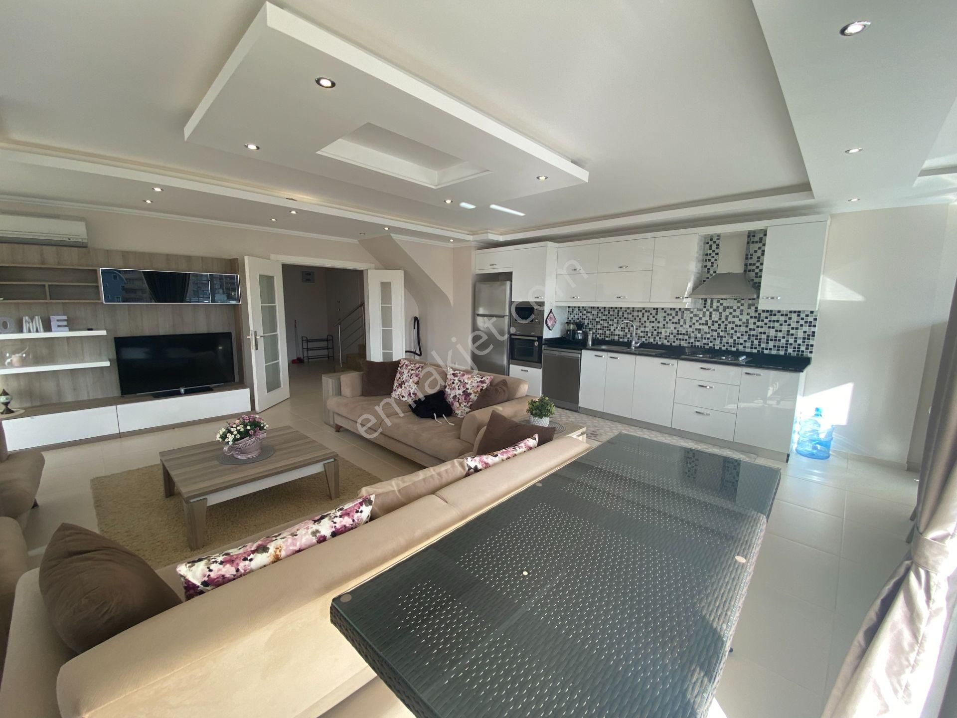 Alanya Tosmur'da Site İçi Eşyalı Satılık 4+1 Dubleks Daire - Görsel 2