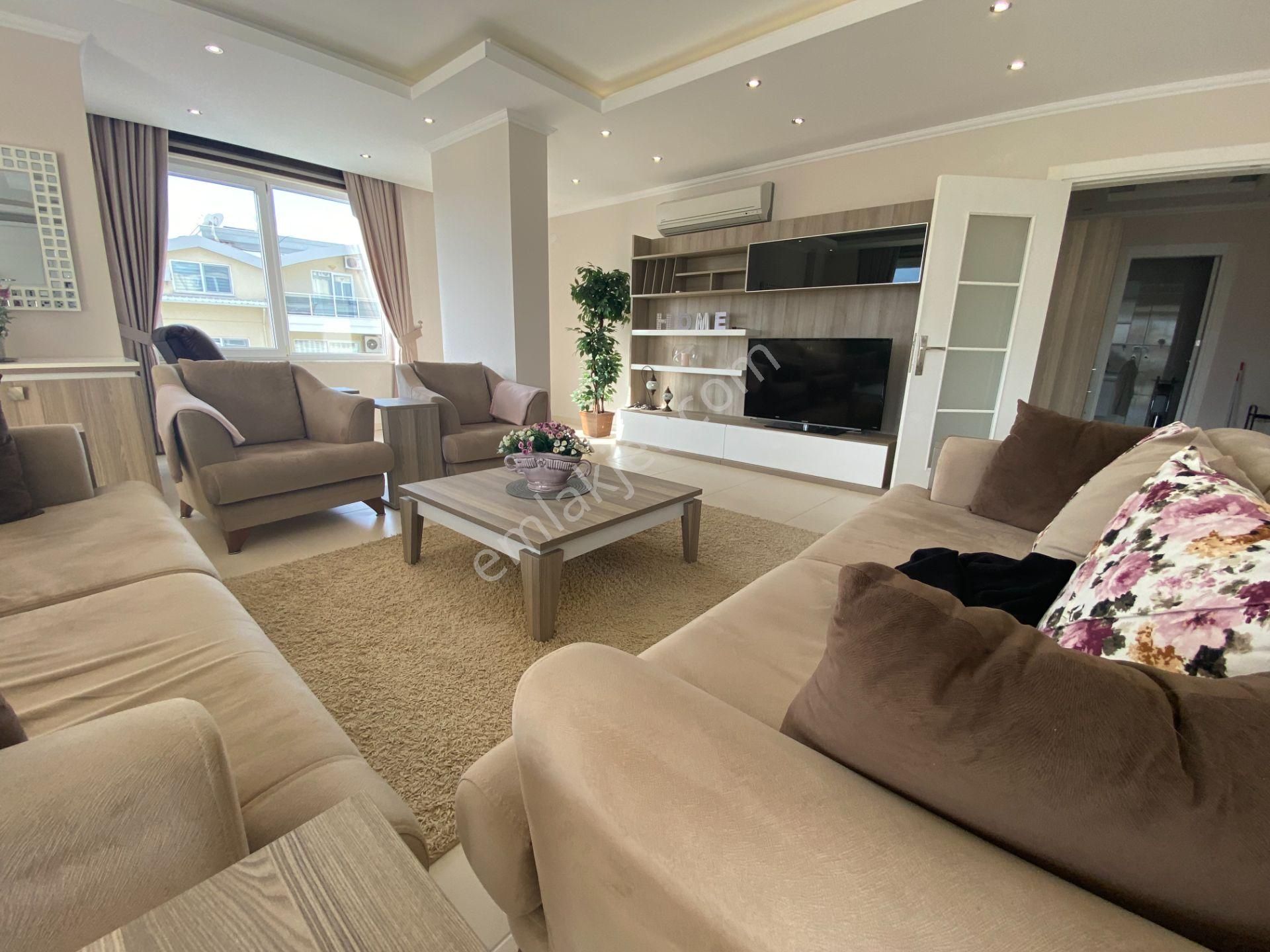 Alanya Tosmur'da Site İçi Eşyalı Satılık 4+1 Dubleks Daire - Görsel 6