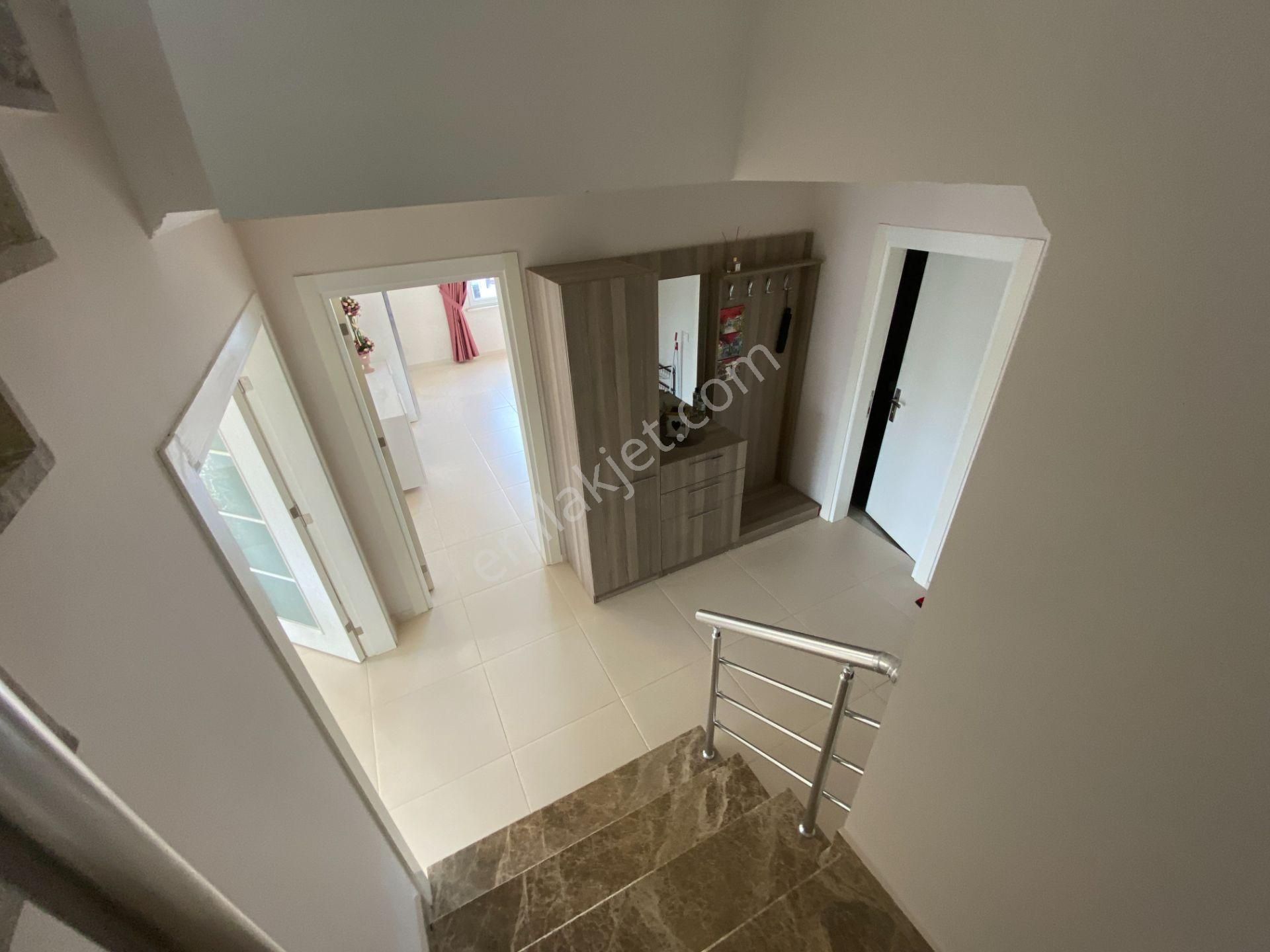 Alanya Tosmur'da Site İçi Eşyalı Satılık 4+1 Dubleks Daire - Görsel 30