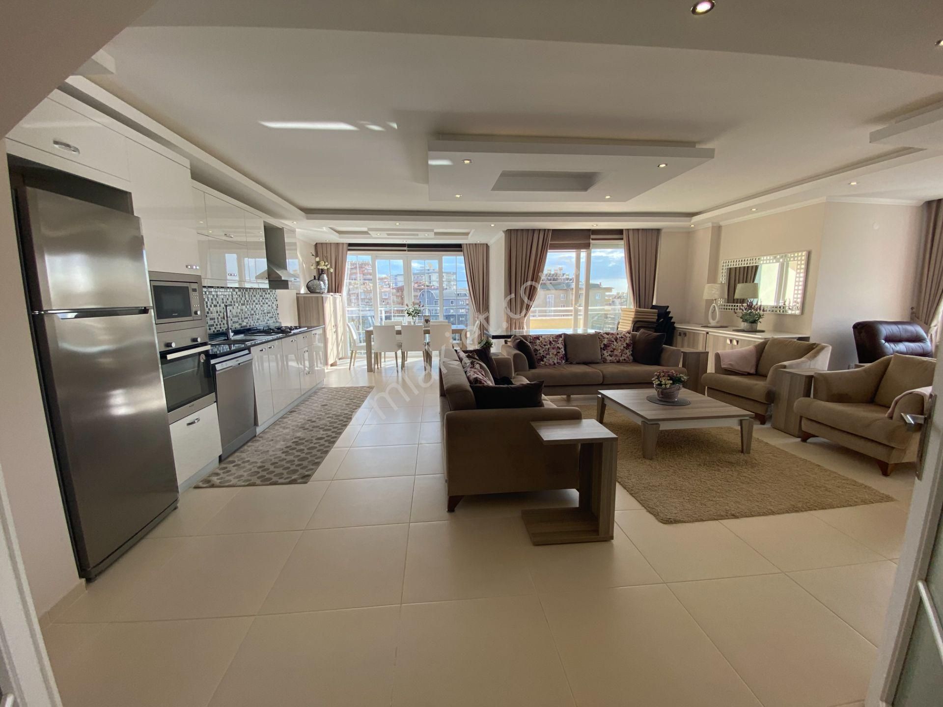 Alanya Tosmur'da Site İçi Eşyalı Satılık 4+1 Dubleks Daire - Görsel 4