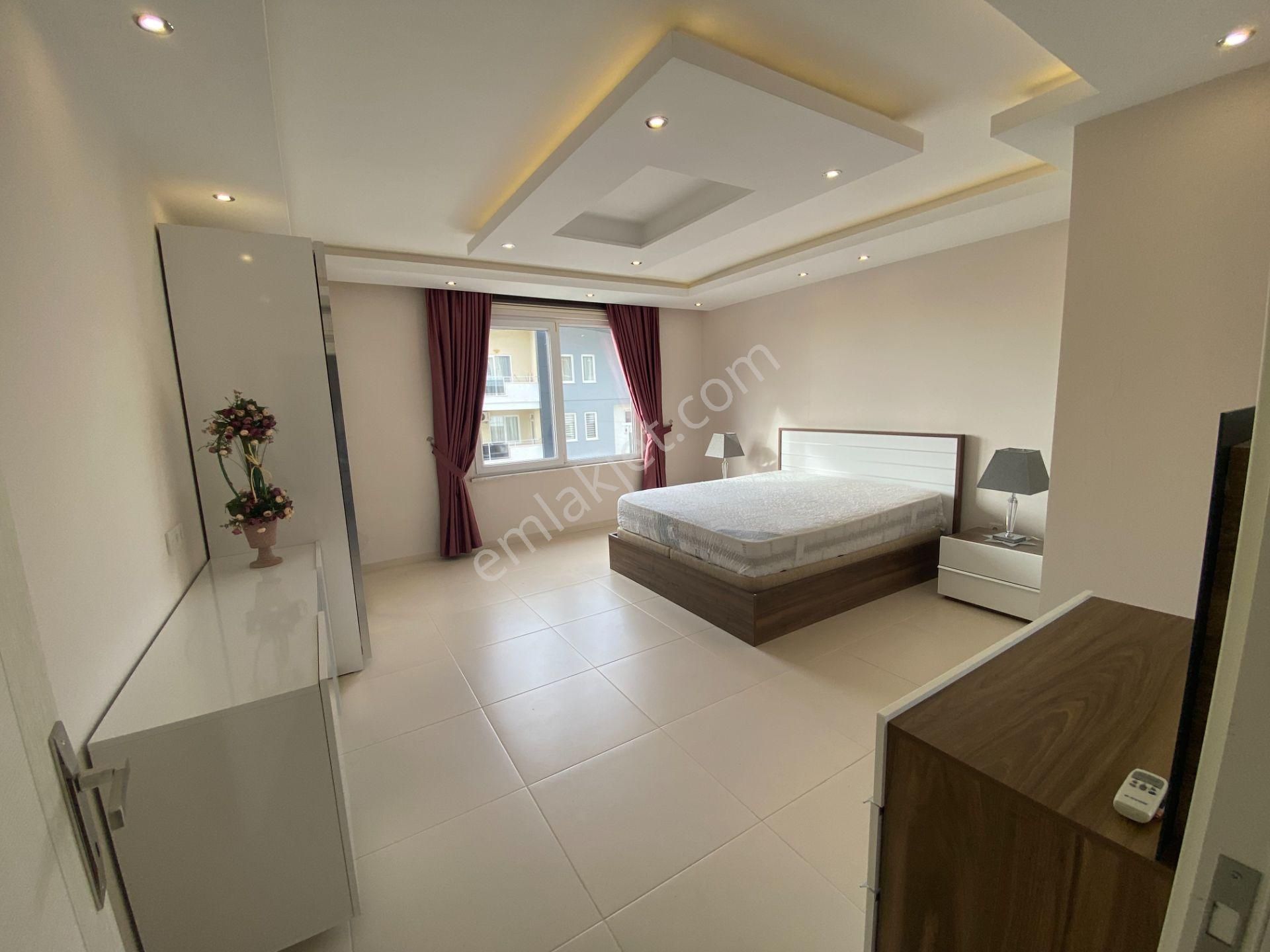 Alanya Tosmur'da Site İçi Eşyalı Satılık 4+1 Dubleks Daire - Görsel 7