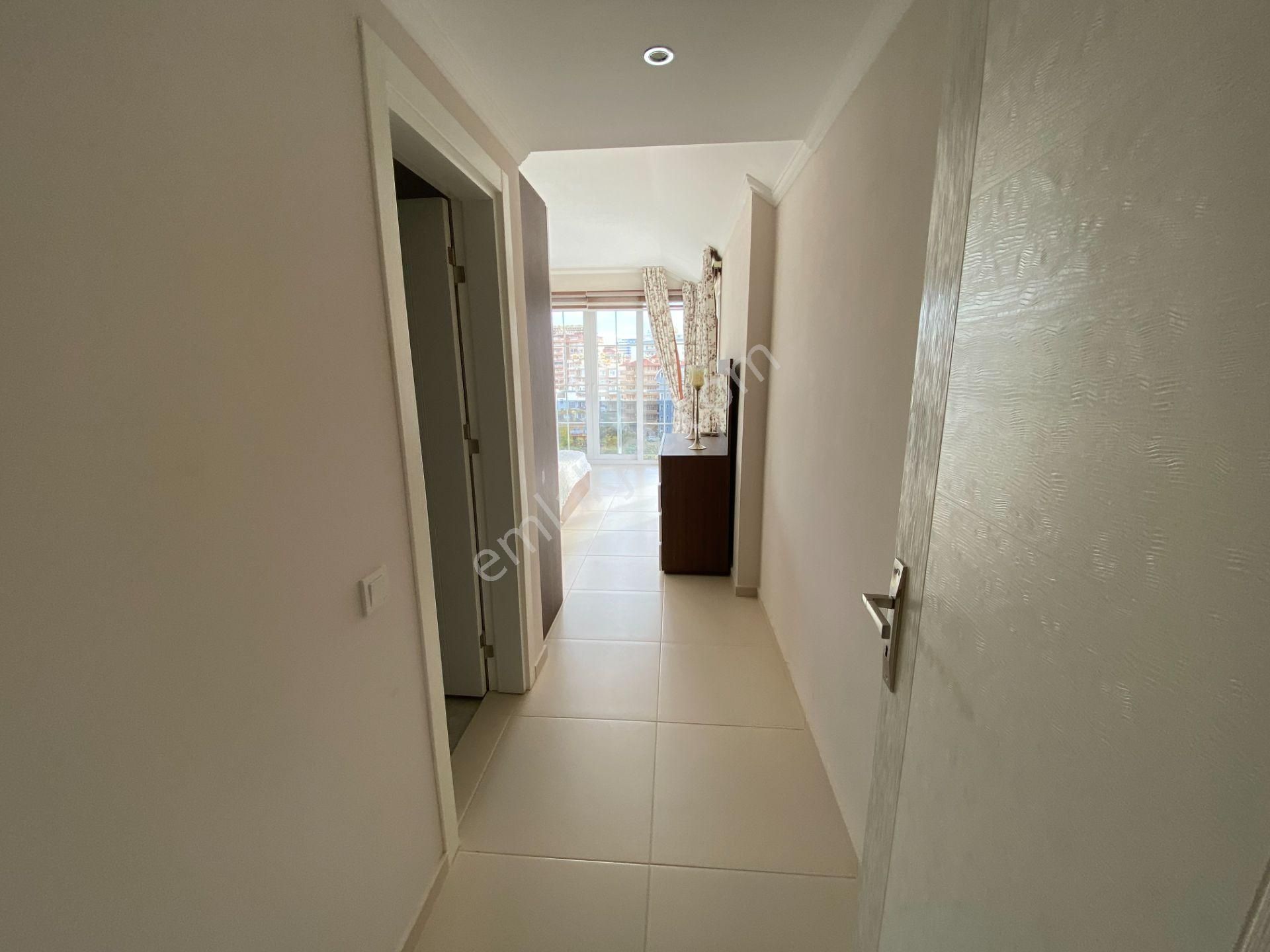 Alanya Tosmur'da Site İçi Eşyalı Satılık 4+1 Dubleks Daire - Görsel 14