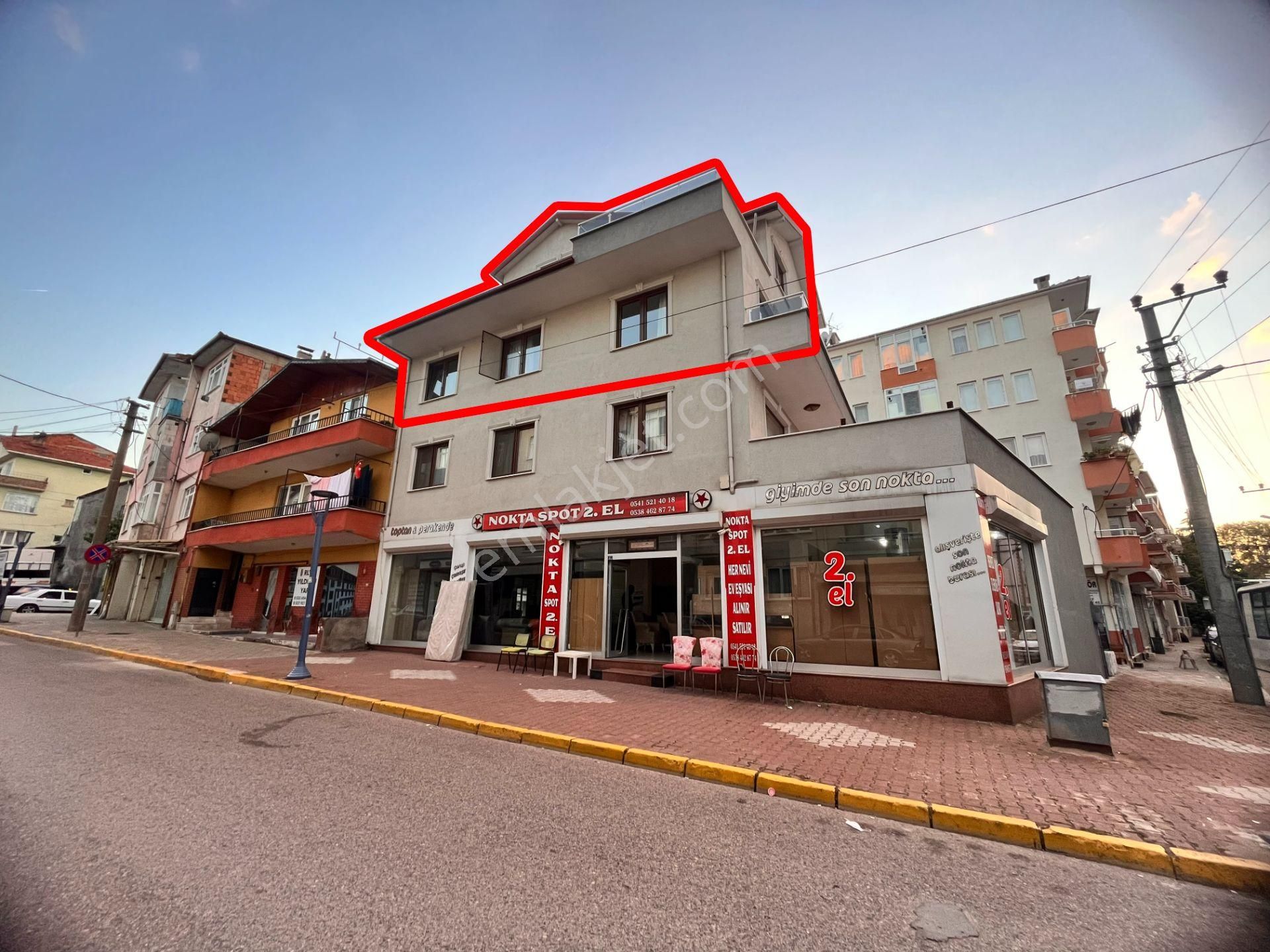 Gölcük Merkez Satılık Daire  GÖLCÜK ÇARŞIDA 5+1 SATILIK DAİRE