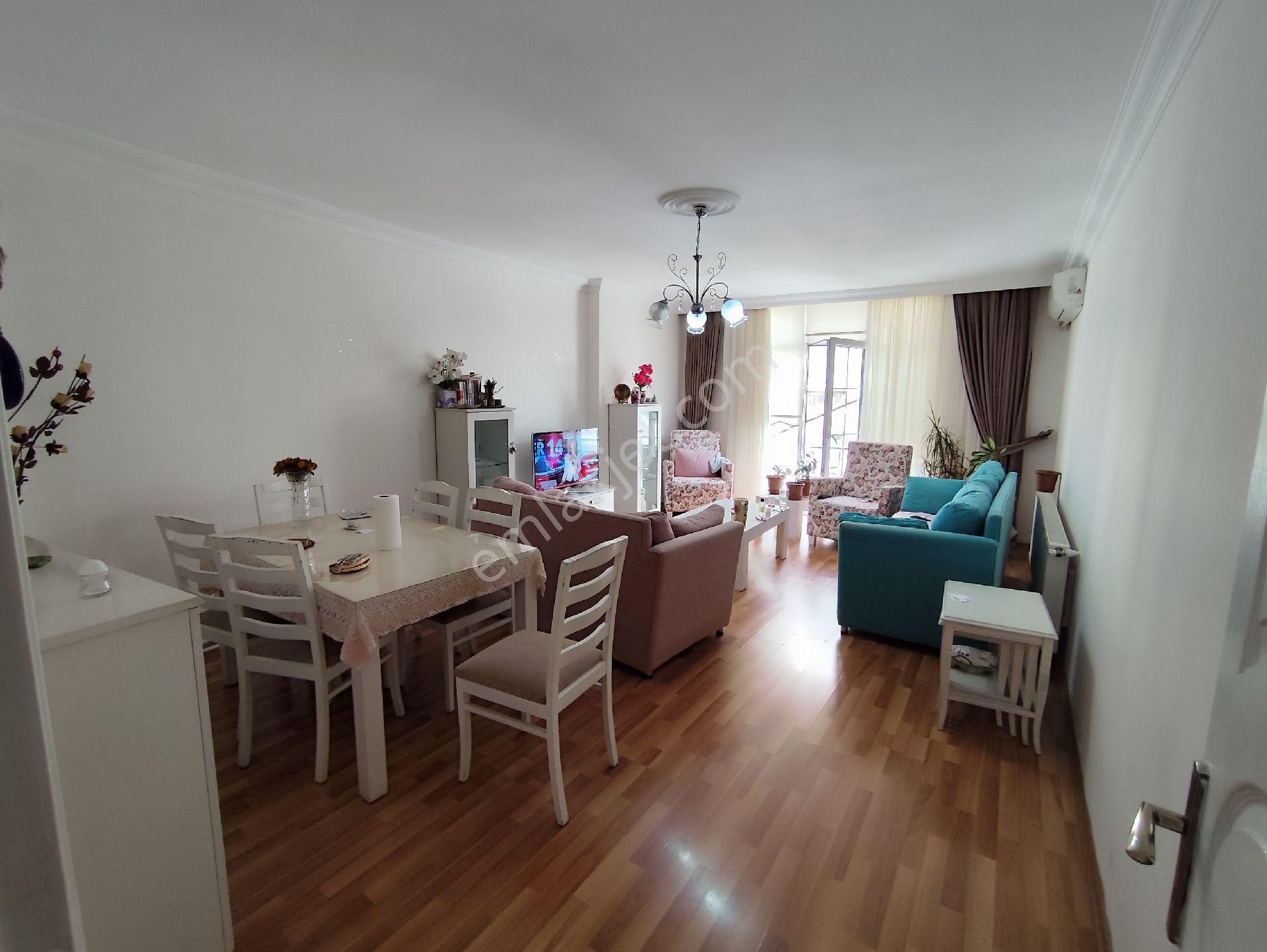 Kağıthane Çağlayan Satılık Daire ÖZZİRVE EMLAKTAN ÇAĞLAYAN DA SATILIK DAİRE 2+1