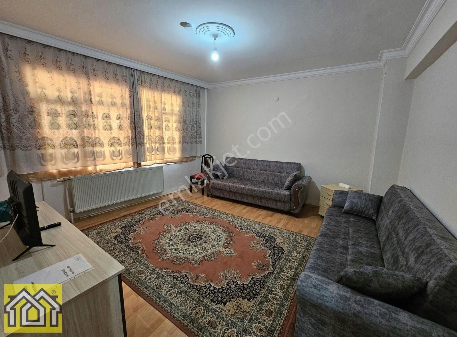 Balçova Onur Kiralık Daire Onur Mahallesinde 3+1 Esyali Kiralik Temiz Daire