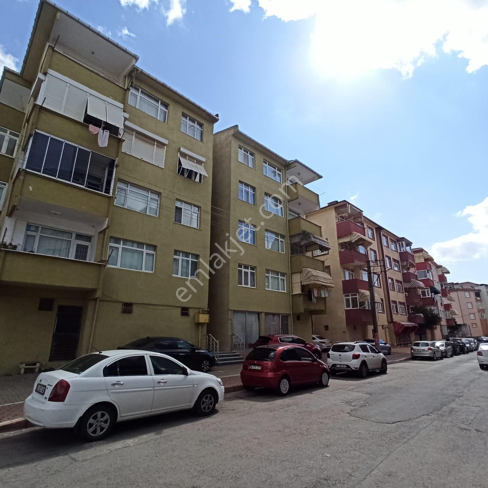 Gebze Osman Yılmaz Satılık Daire  OSMAN YILMAZ DA SATILIK 3+1 DAİRE